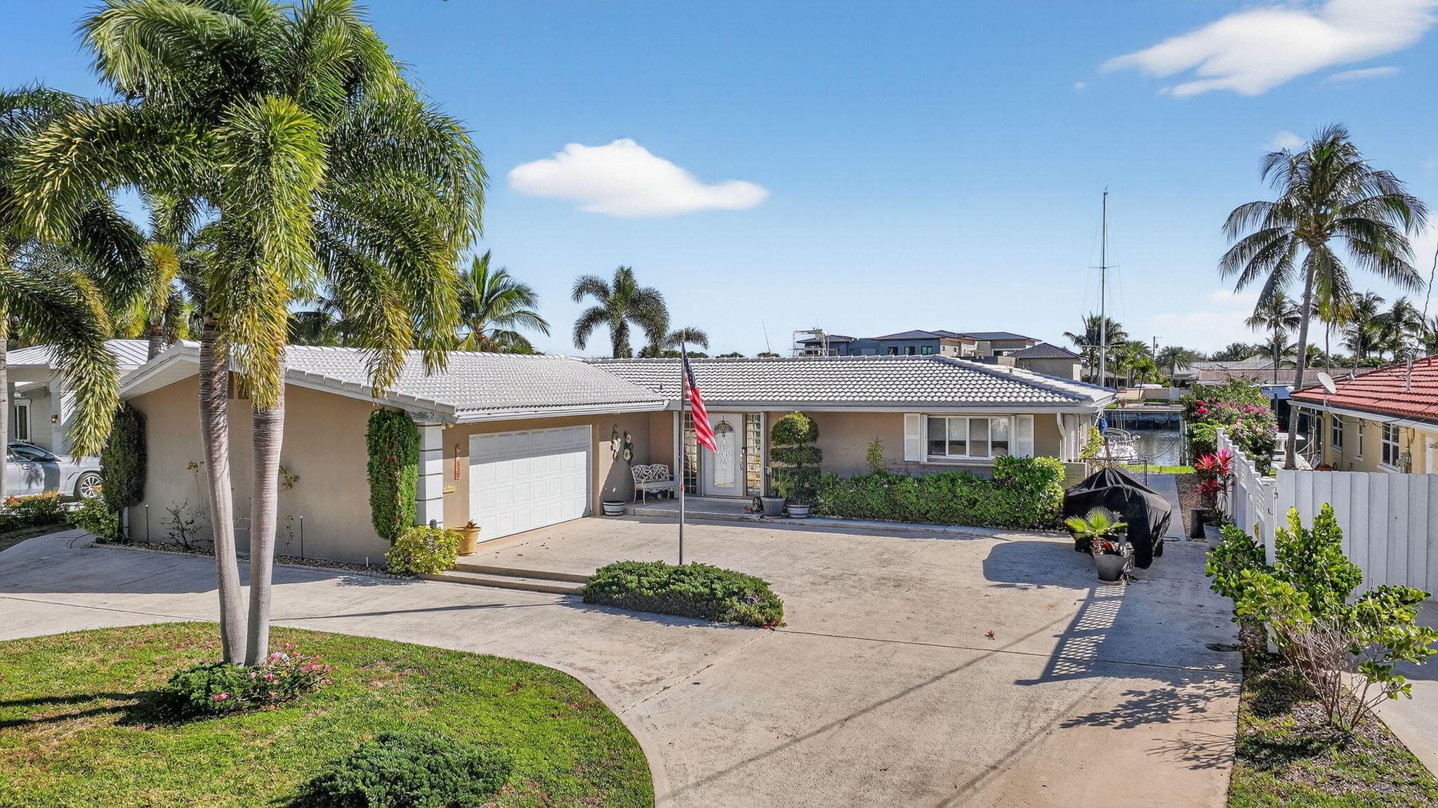 752 Lagoon Drive, North Palm Beach, FL 33408 2