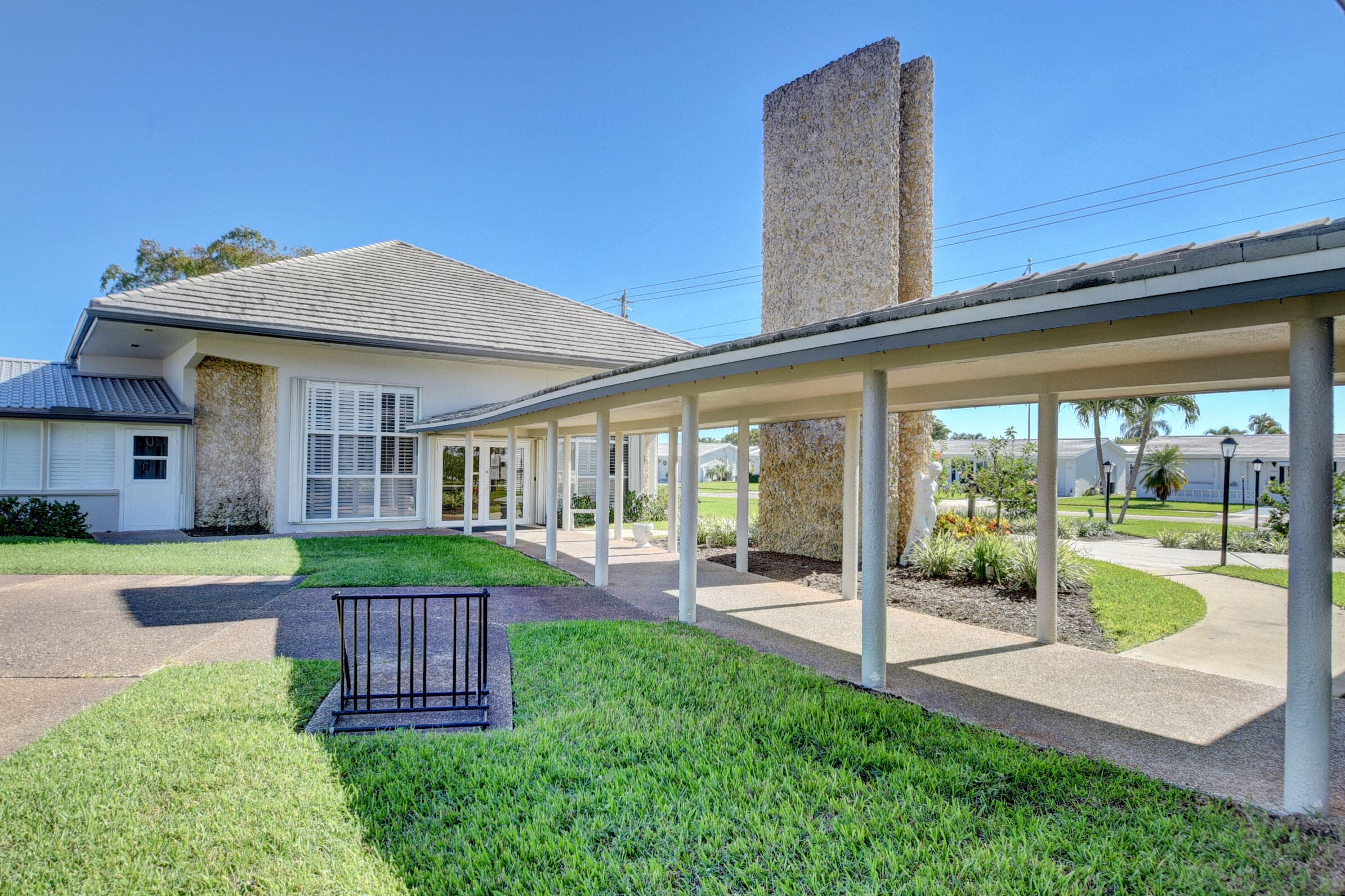716 SW 18th Street, Boynton Beach, FL 33426 17