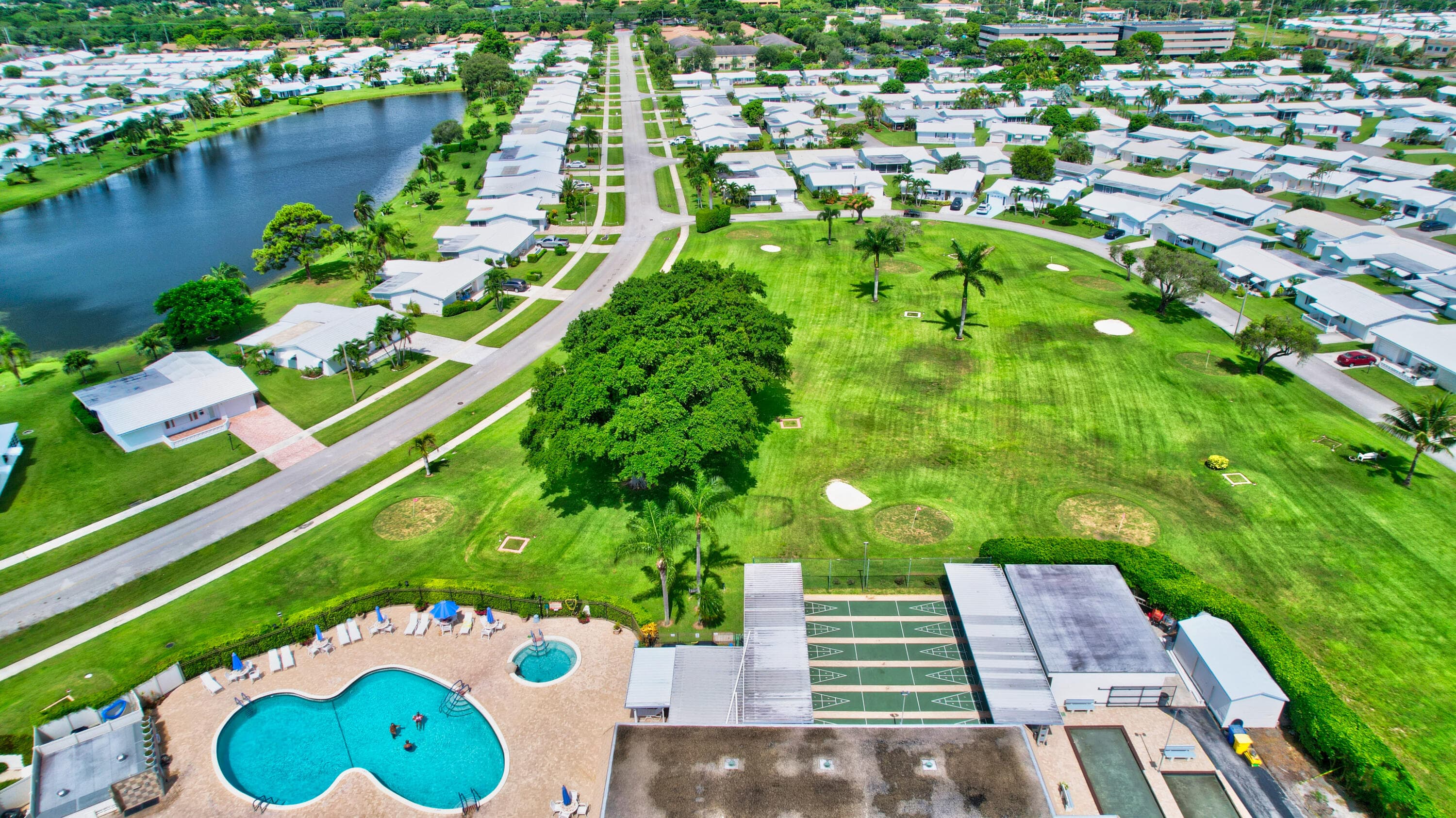 716 SW 18th Street, Boynton Beach, FL 33426 24