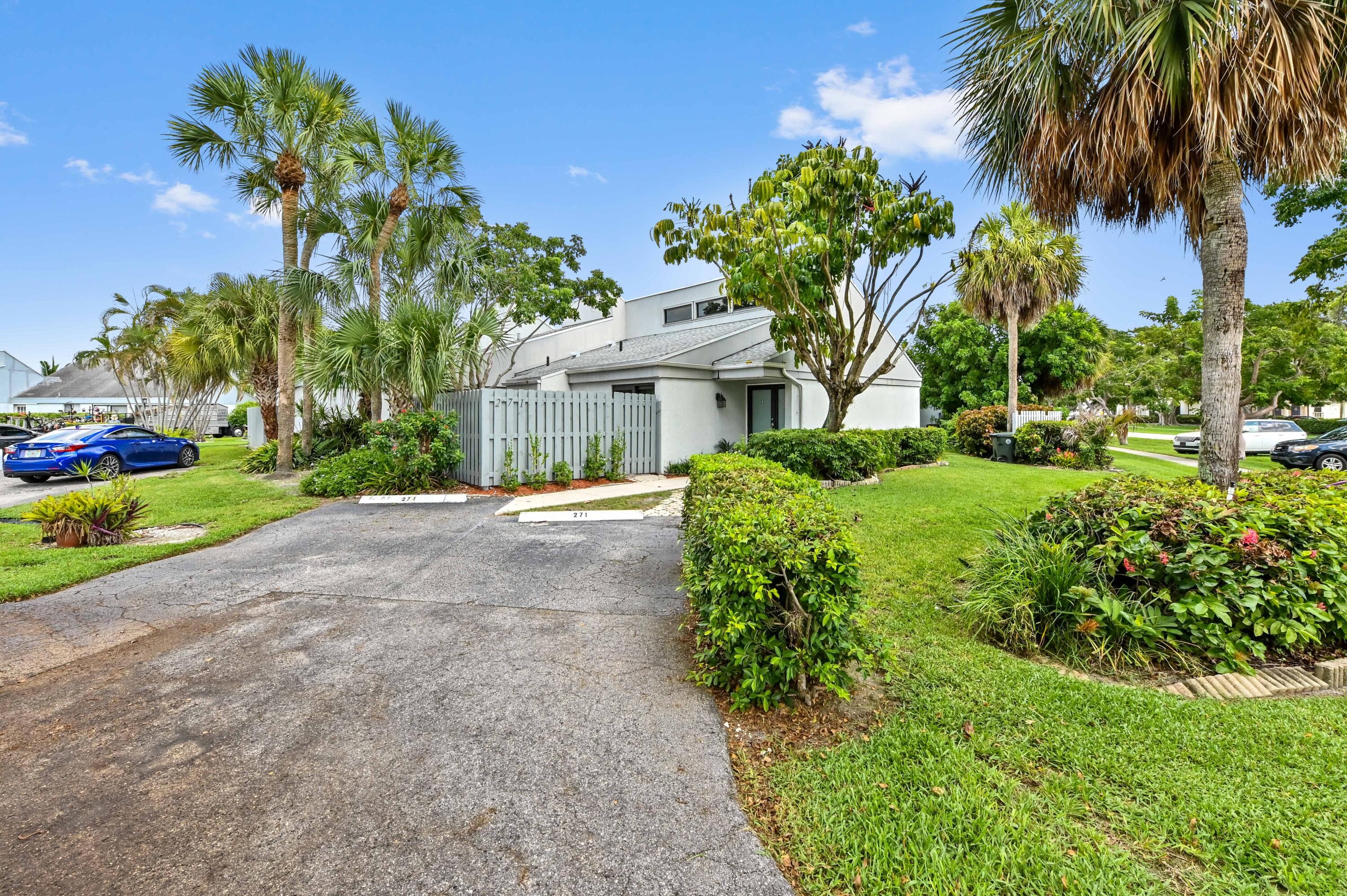 271 NW 15th Street, Boca Raton, FL 33432 2