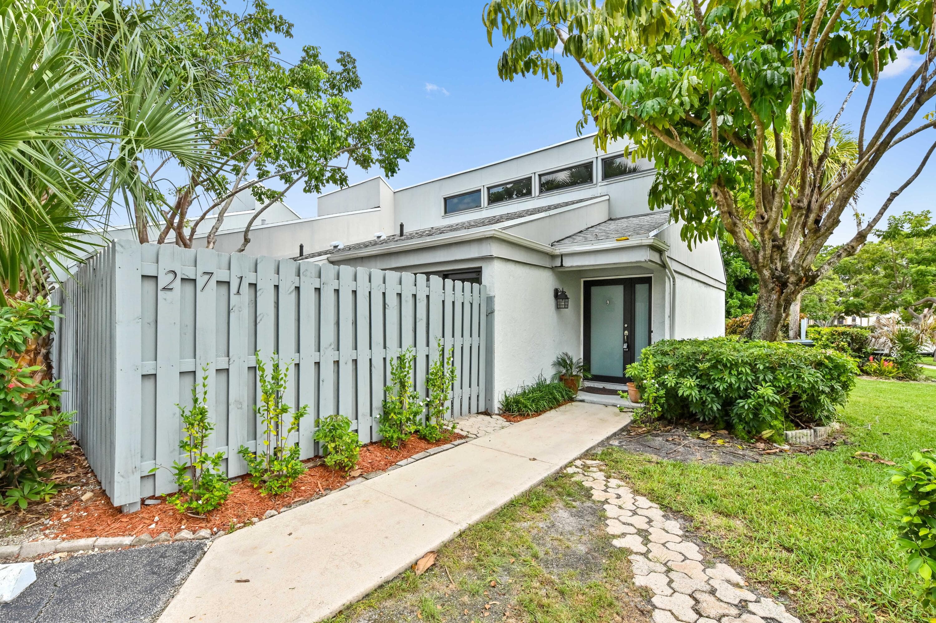 271 NW 15th Street, Boca Raton, FL 33432 3