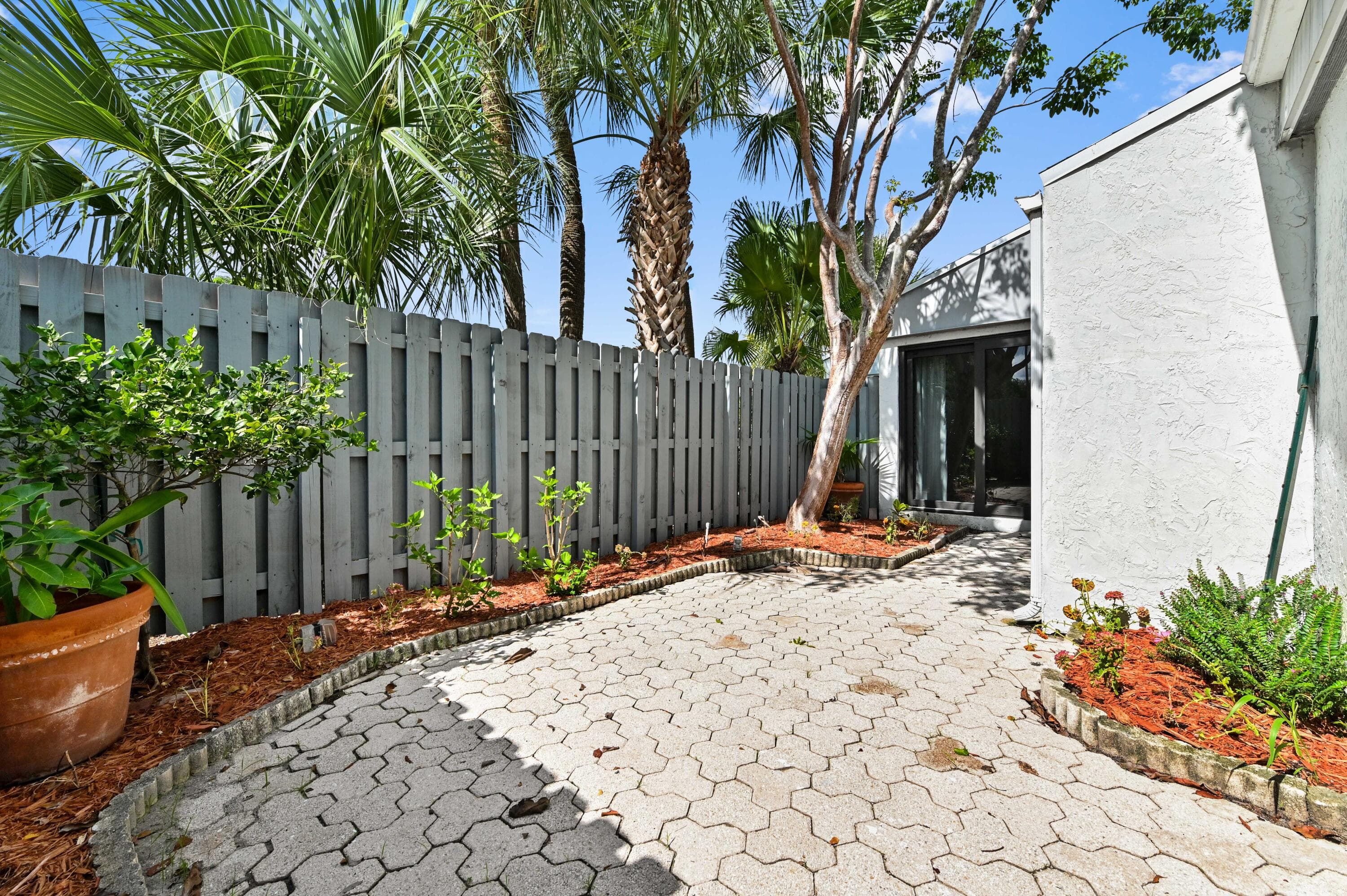 271 NW 15th Street, Boca Raton, FL 33432 7