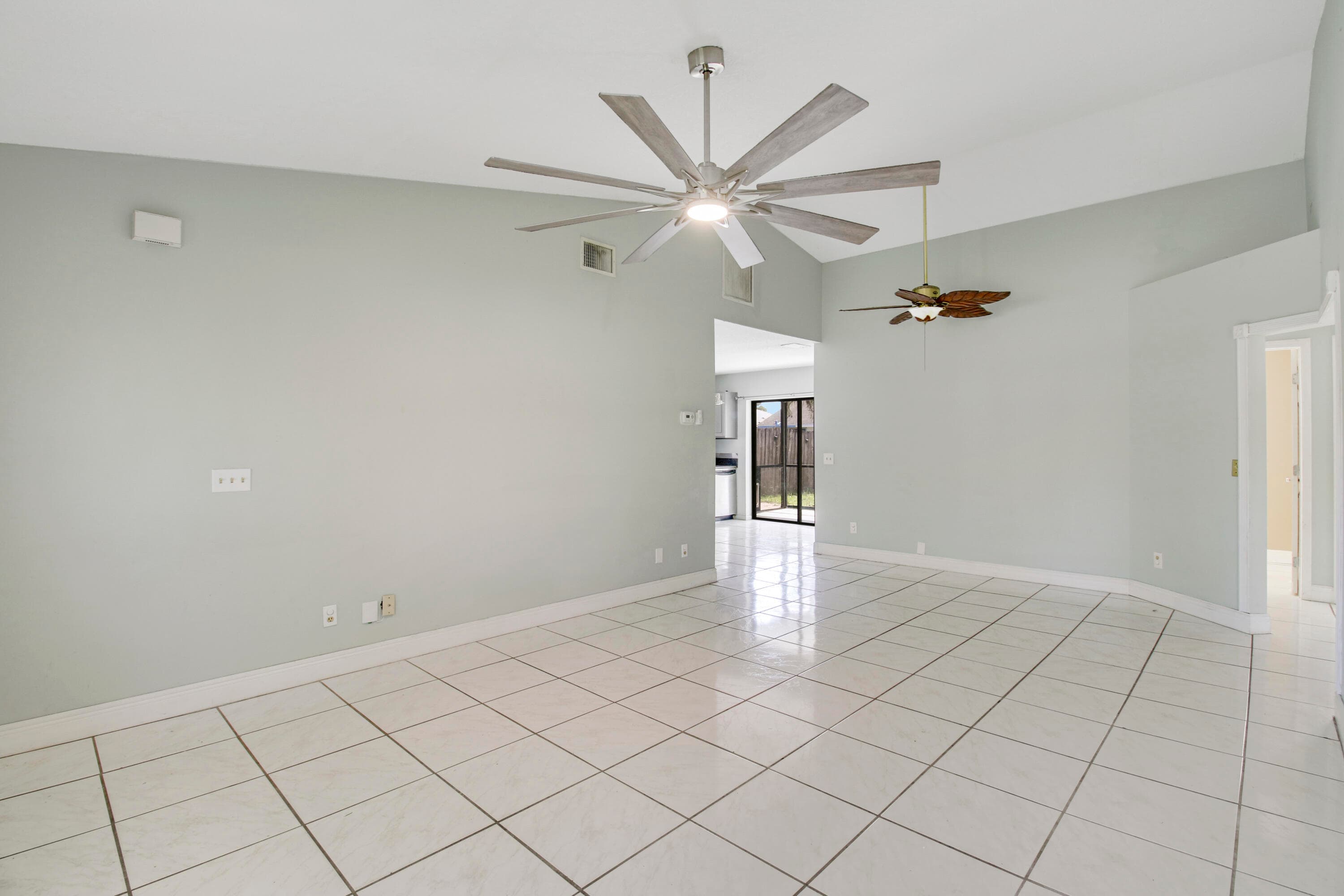 5929 SE Collins Avenue, Stuart, FL 34997 11