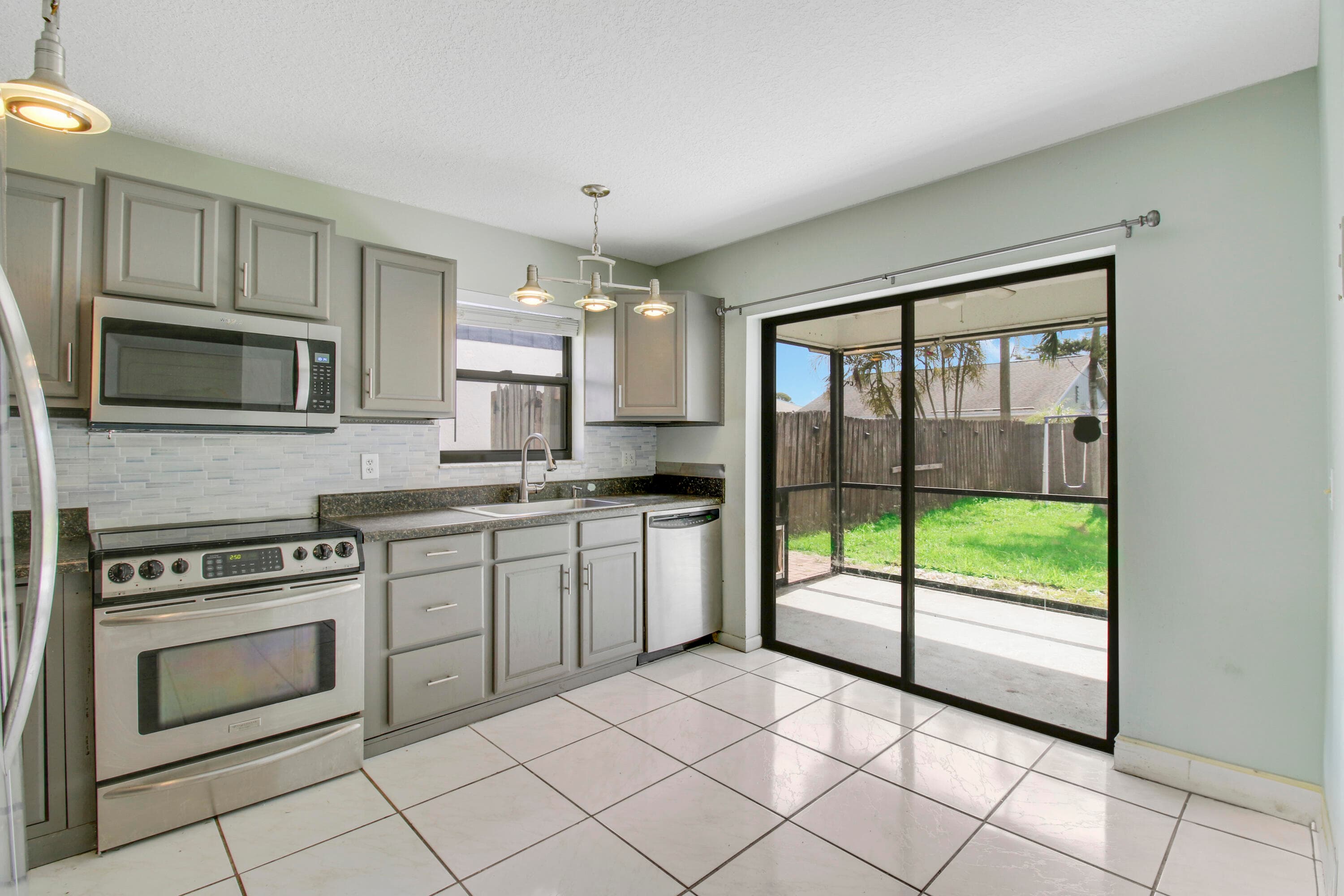 5929 SE Collins Avenue, Stuart, FL 34997 15