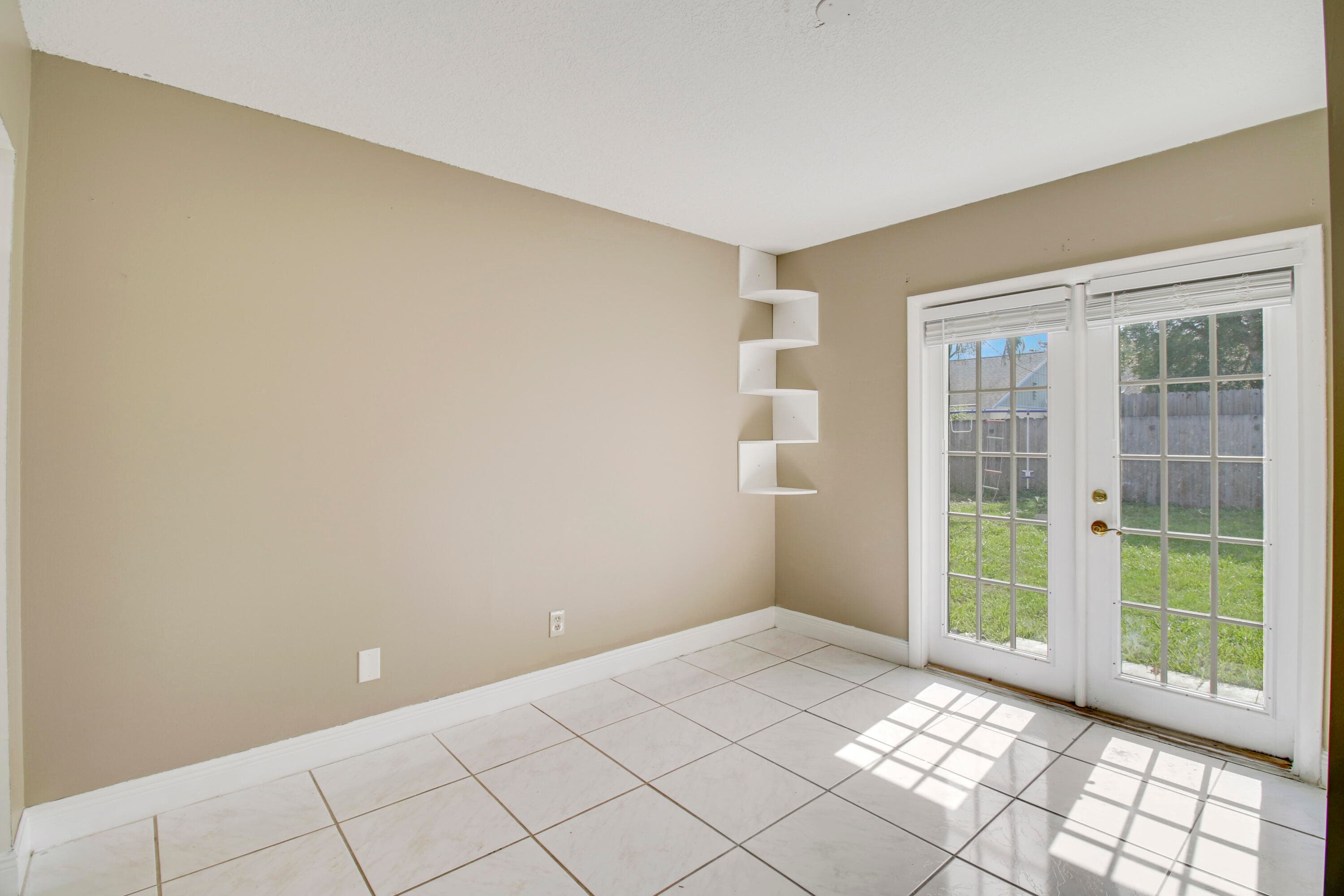 5929 SE Collins Avenue, Stuart, FL 34997 17