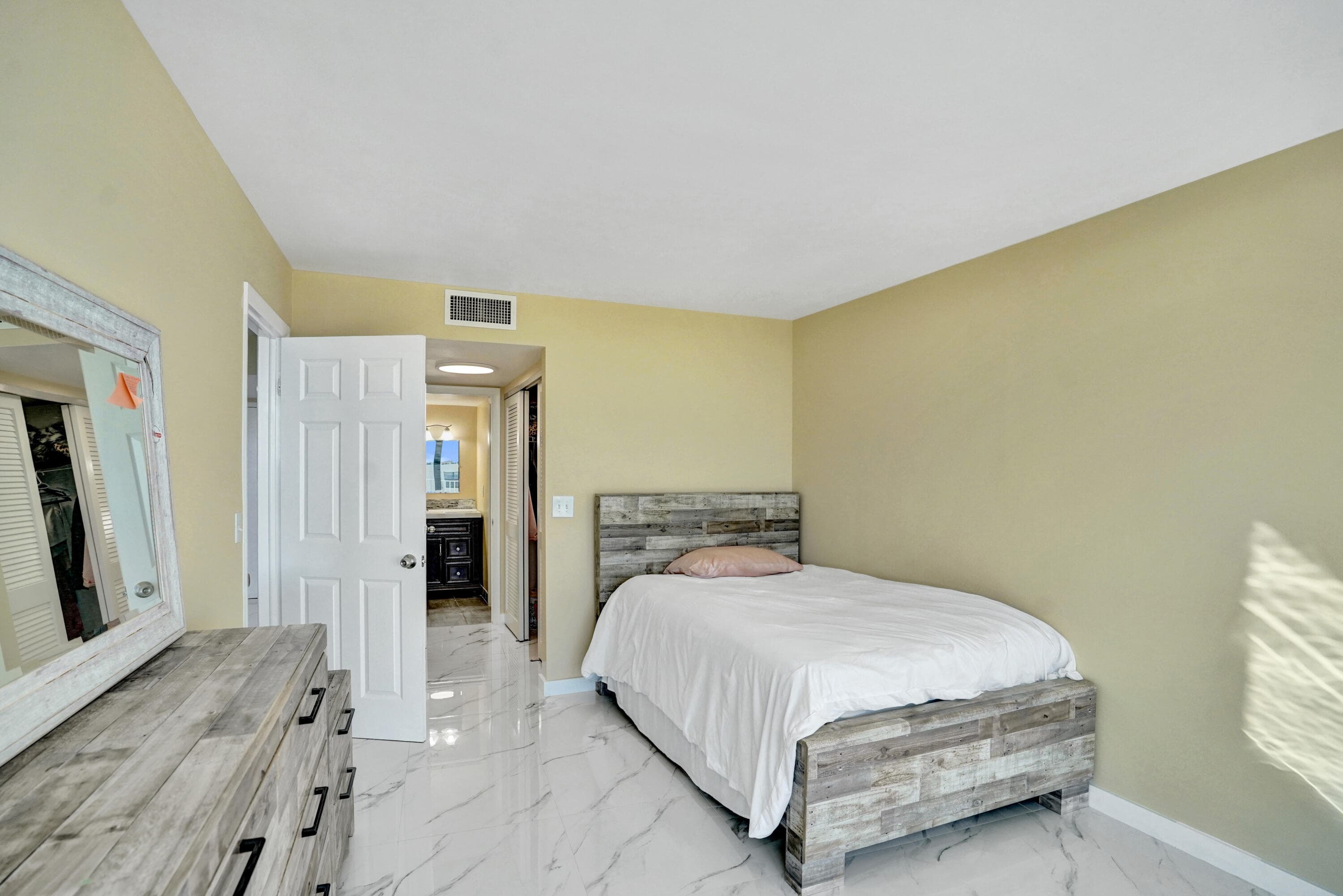 3590 S Ocean Boulevard 809, South Palm Beach, FL 33480 46