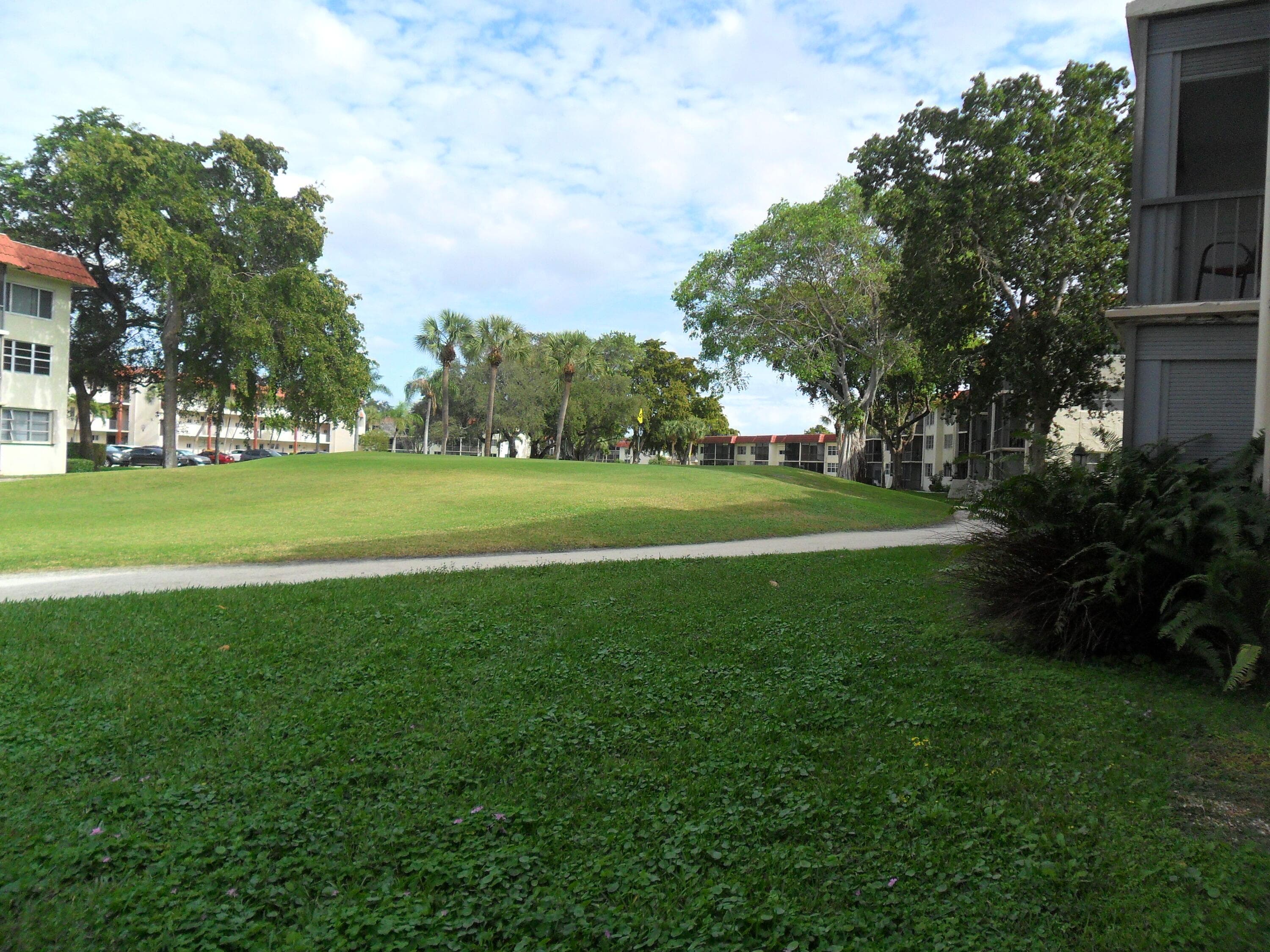681 S Hollybrook Drive 105, Pembroke Pines, FL 33025 32
