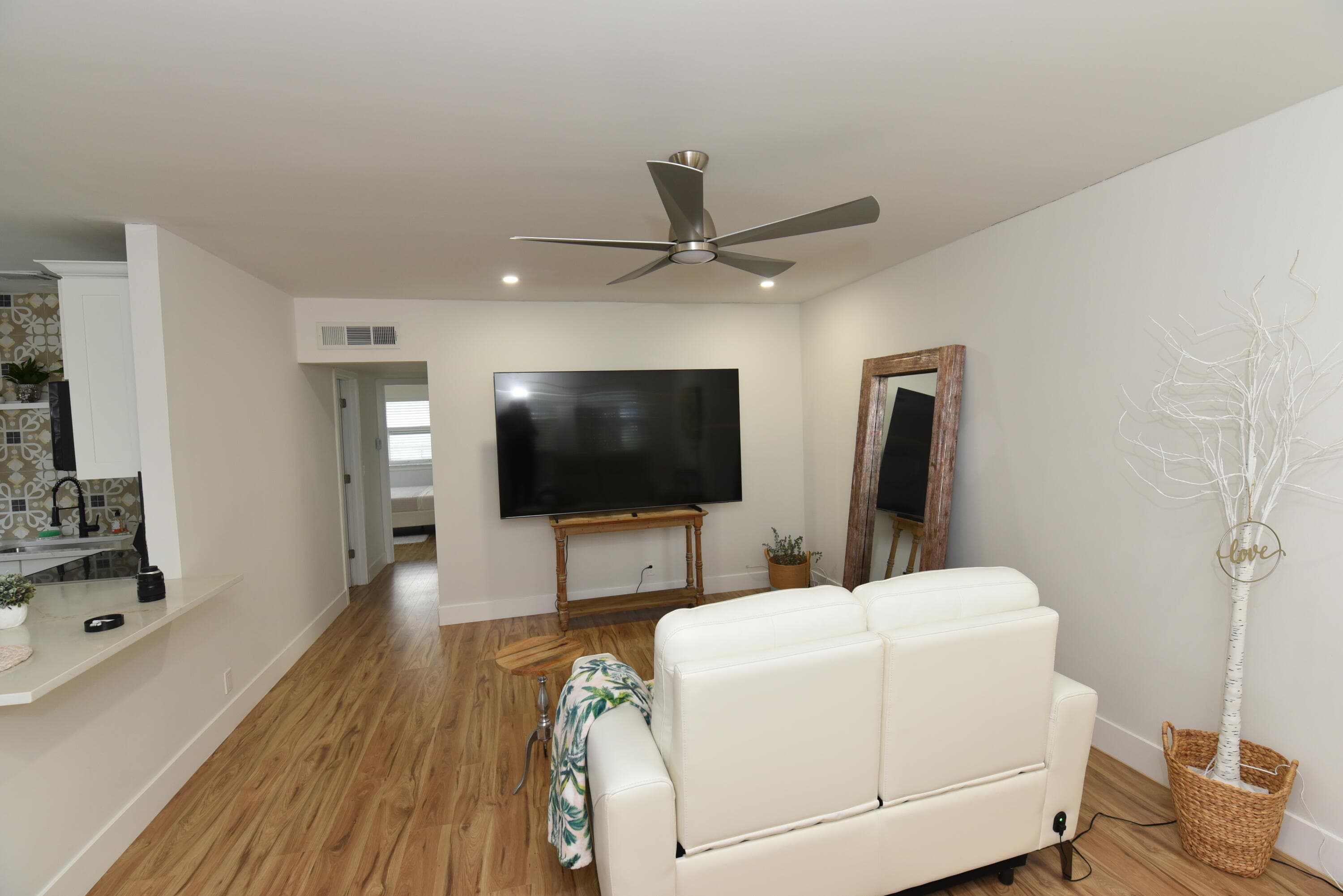 112 Salisbury E, West Palm Beach, FL 33417 6