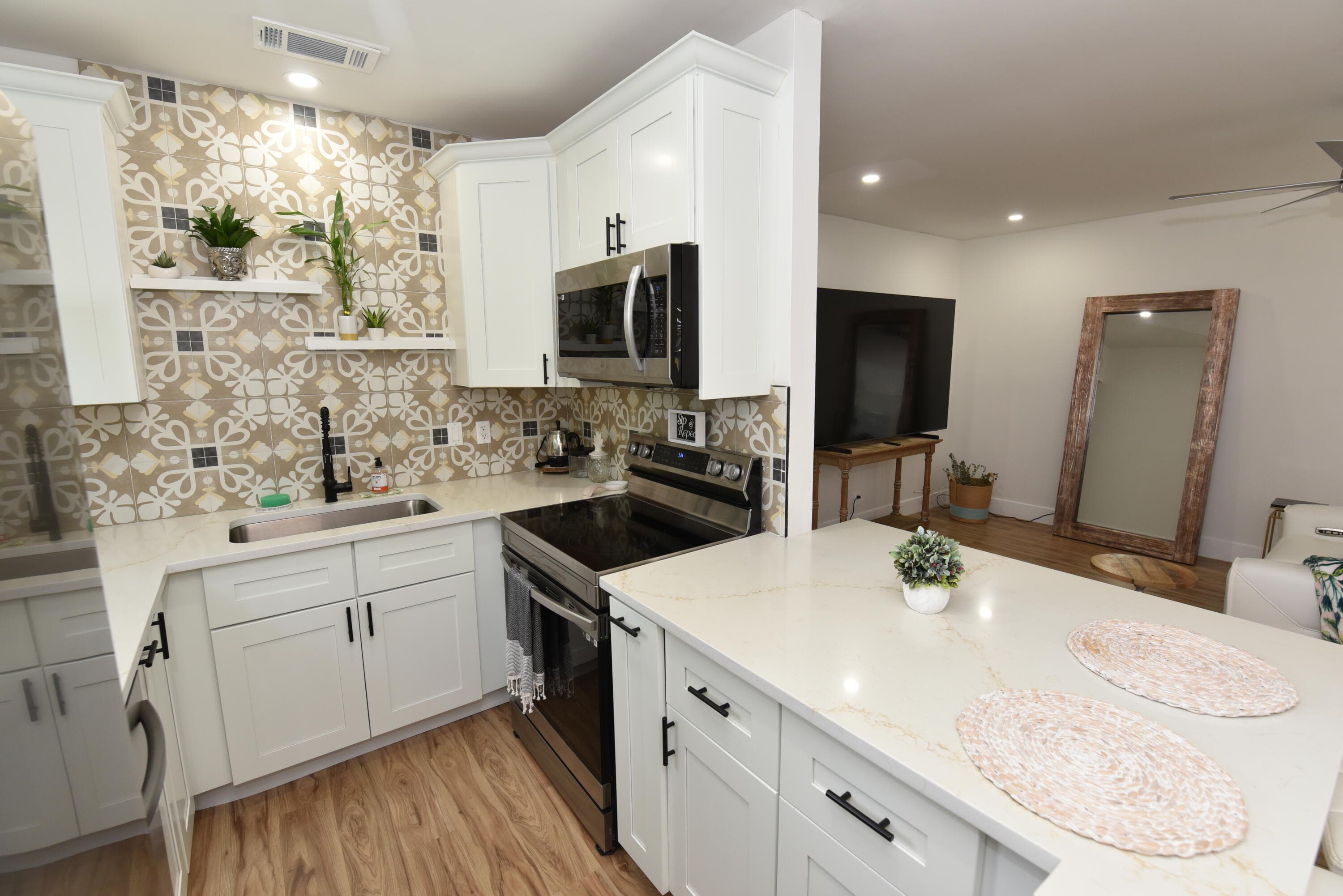 112 Salisbury E, West Palm Beach, FL 33417 2