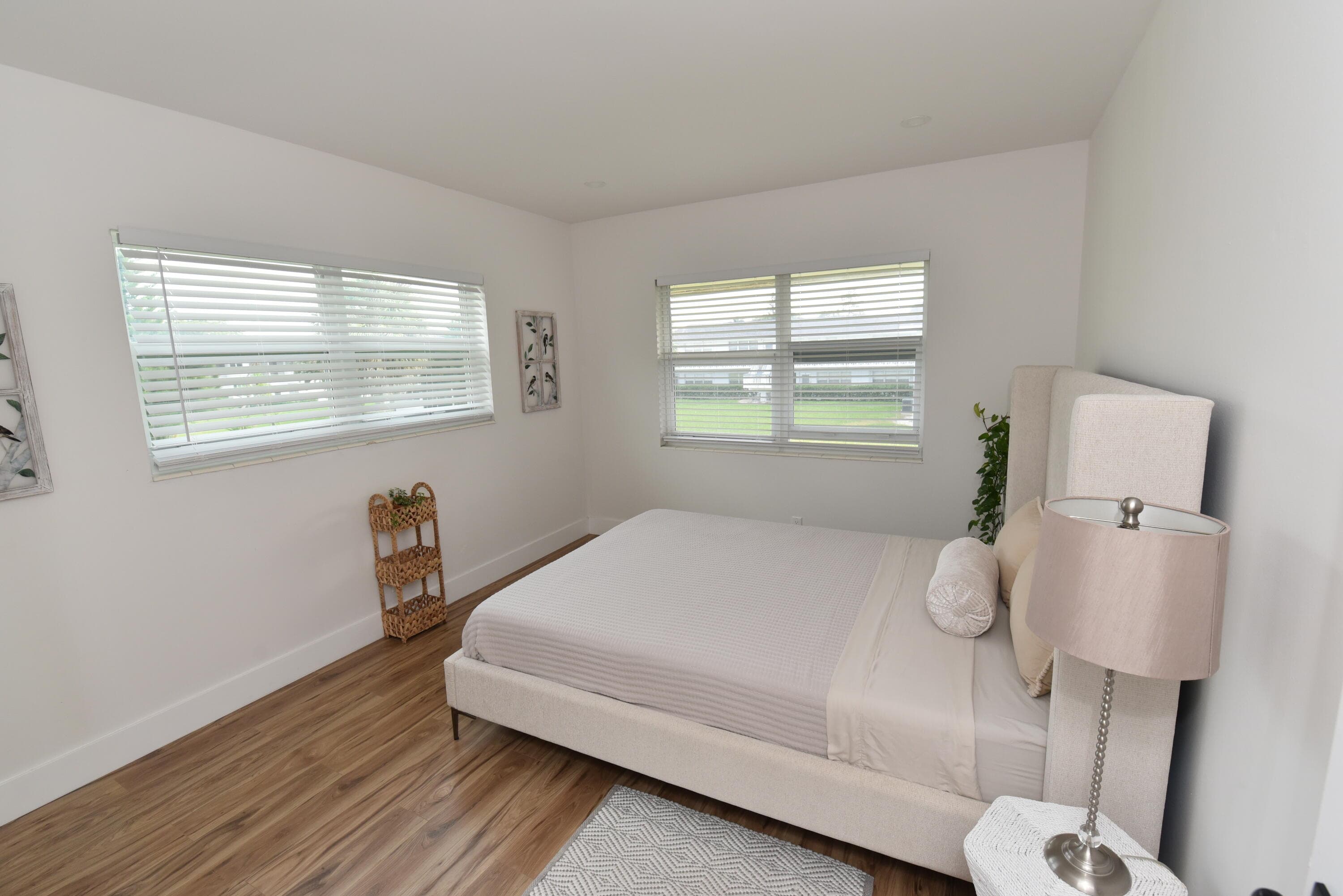 112 Salisbury E, West Palm Beach, FL 33417 12
