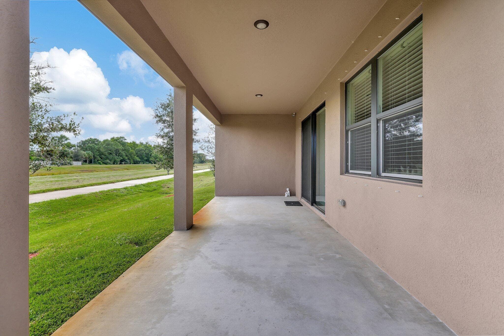 6343 NW Regent Street, Port St. Lucie, FL 34983 35