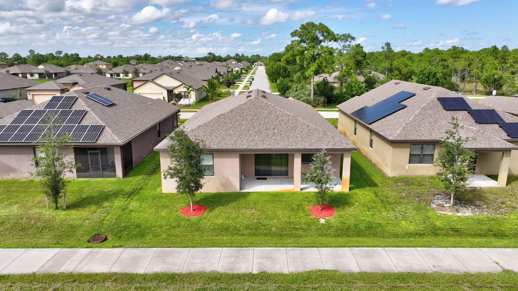 6343 NW Regent Street, Port St. Lucie, FL 34983 32