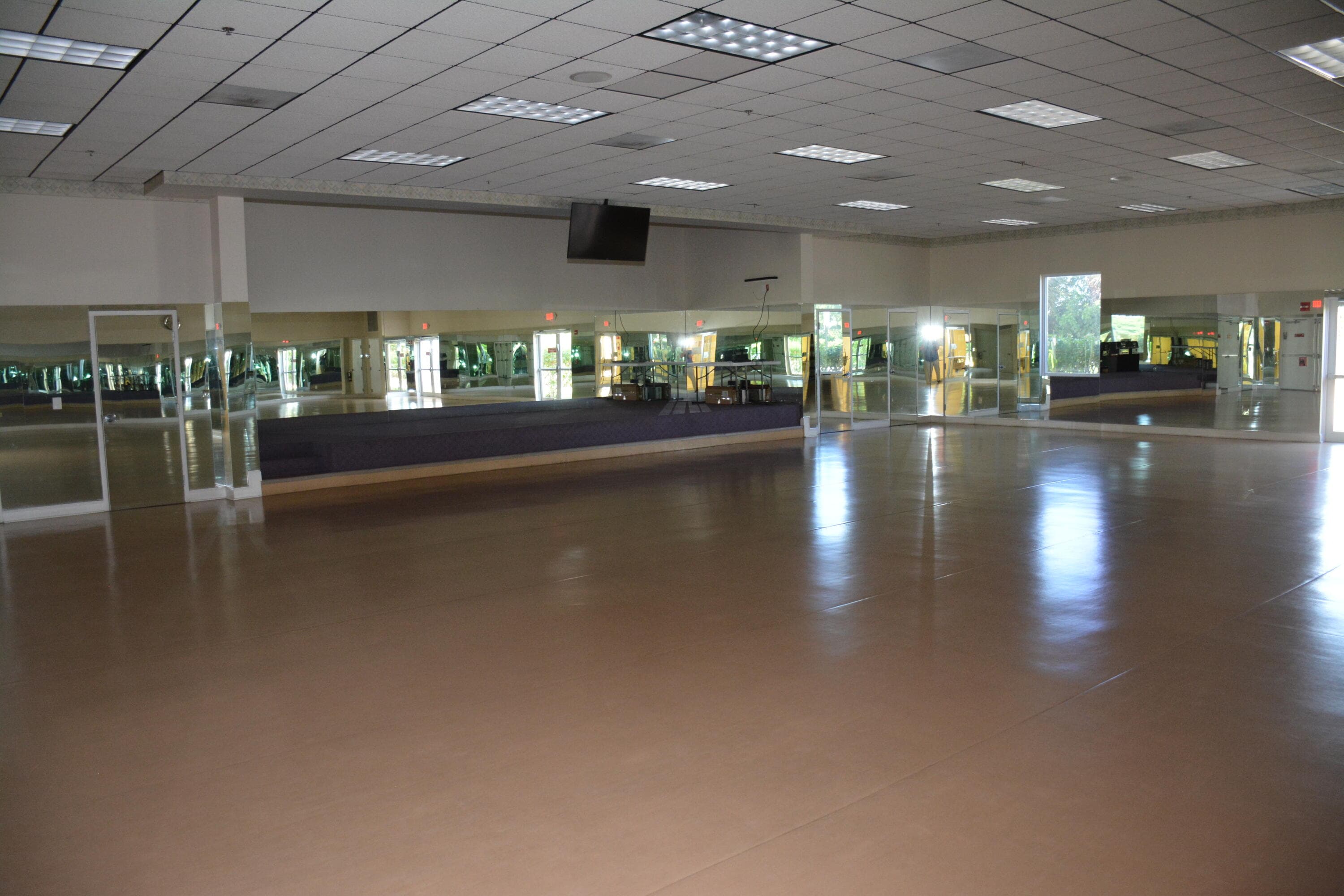 112 Salisbury E, West Palm Beach, FL 33417 32