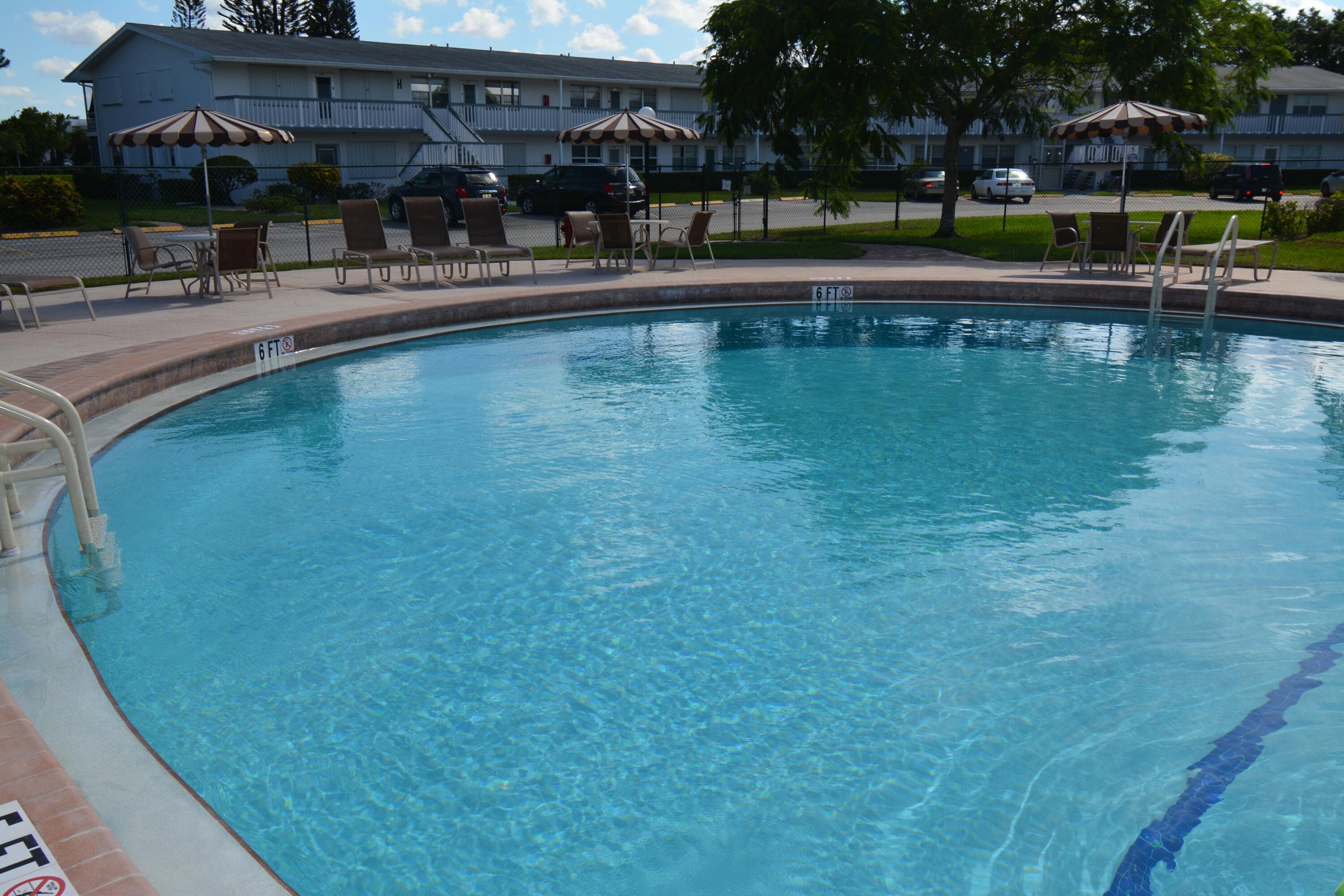 112 Salisbury E, West Palm Beach, FL 33417 41