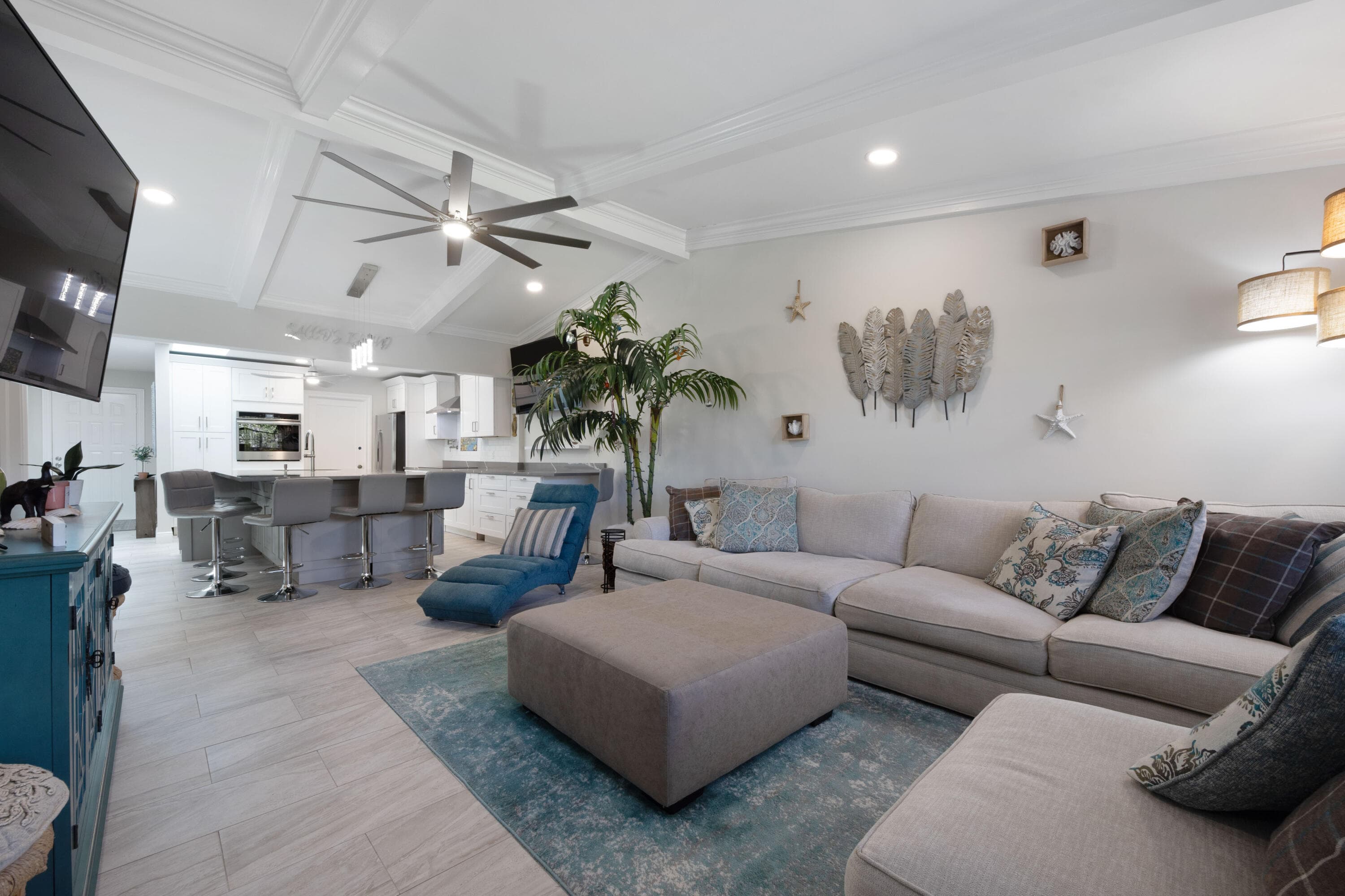 7 Ridge Pointe Drive C, Boynton Beach, FL 33435