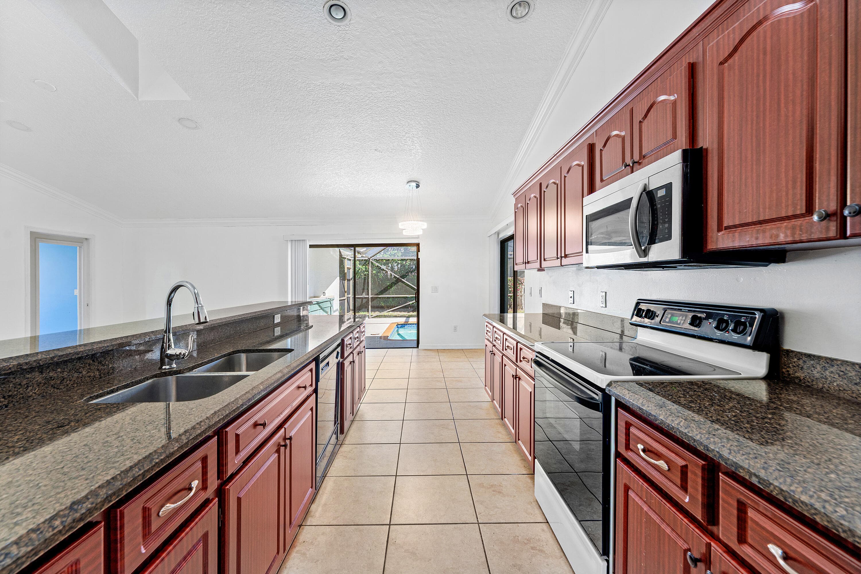 2057 Amesbury Circle, Wellington, FL 33414 16