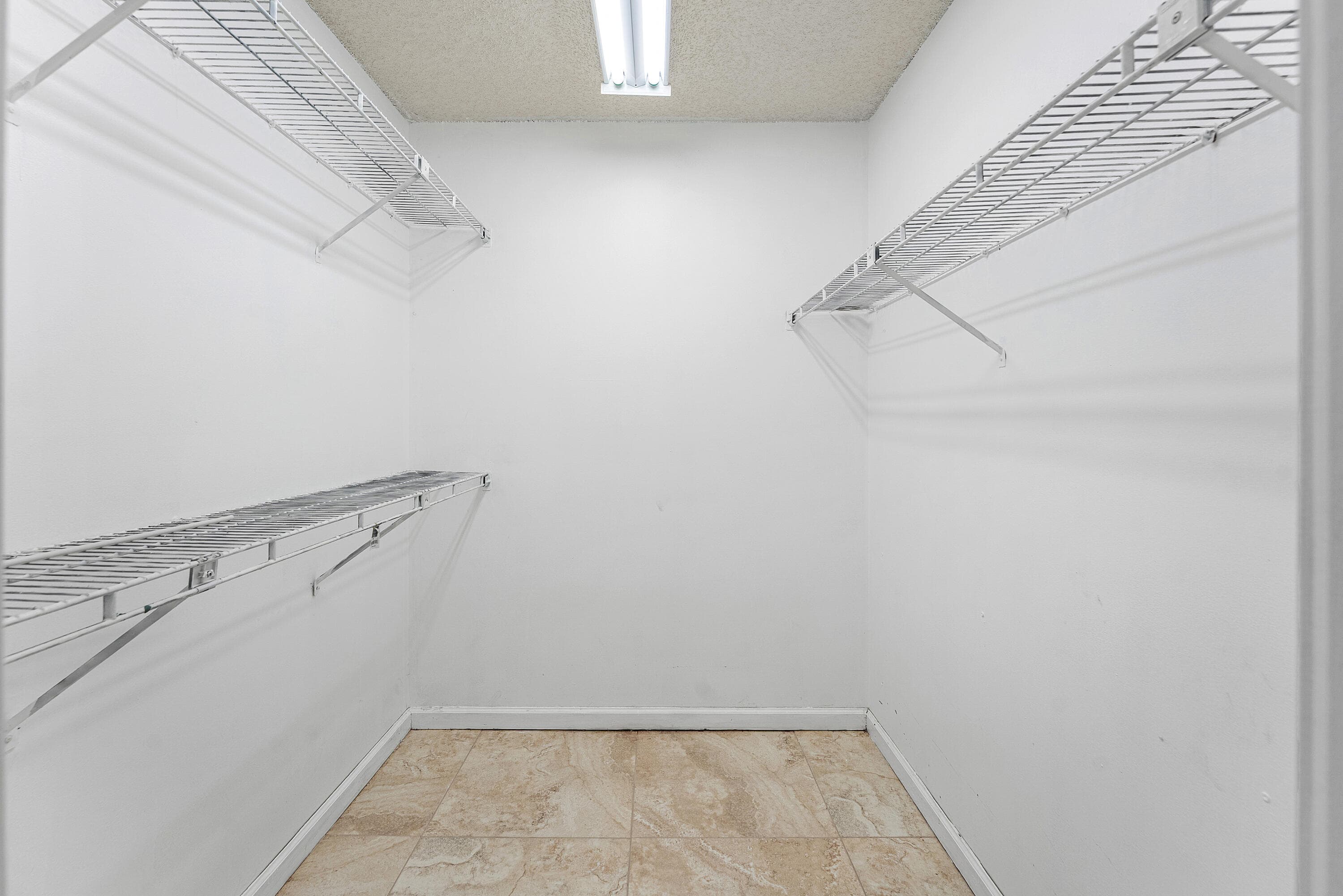 2057 Amesbury Circle, Wellington, FL 33414 20
