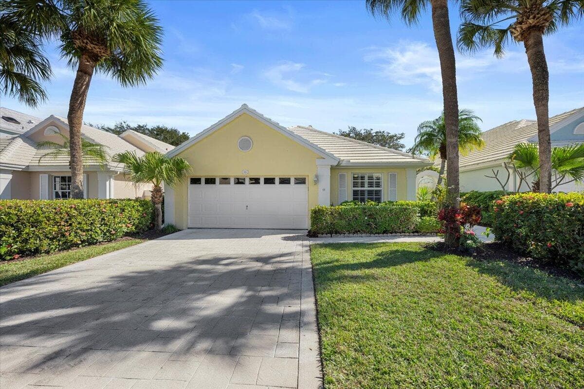 11 Dorchester Circle, Palm Beach Gardens, FL 33418 2