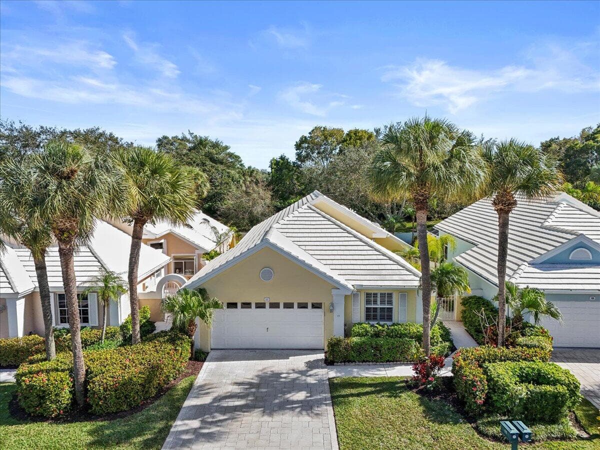11 Dorchester Circle, Palm Beach Gardens, FL 33418 25