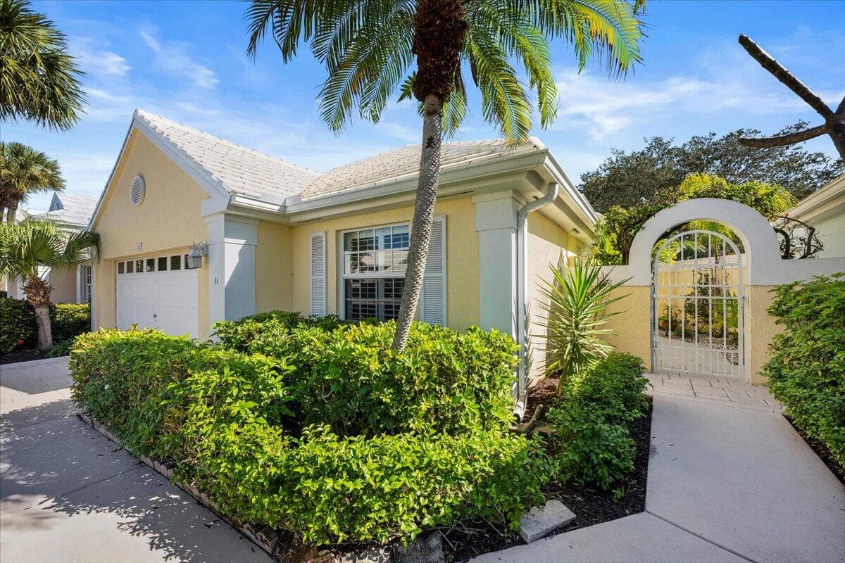 11 Dorchester Circle, Palm Beach Gardens, FL 33418 26