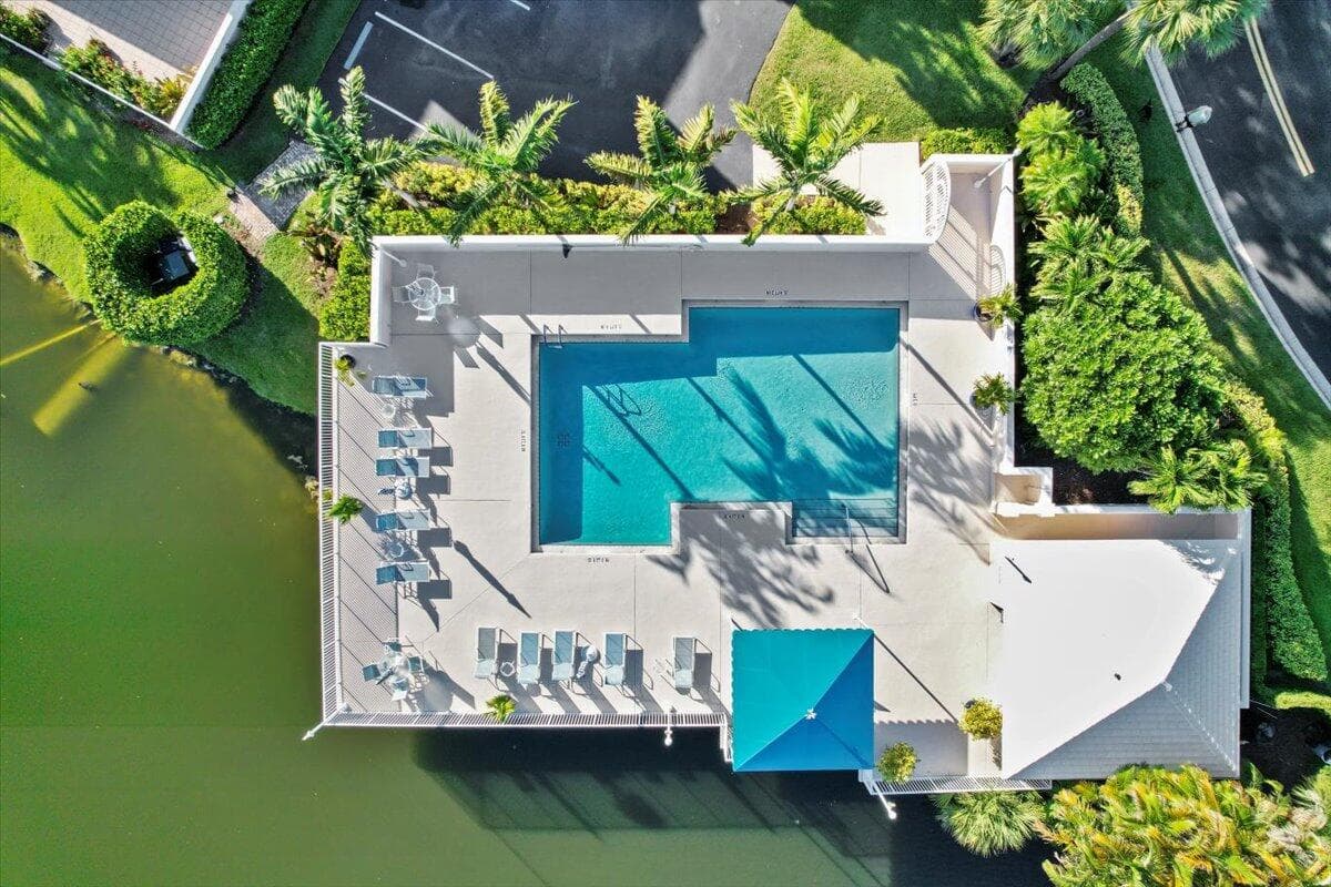 11 Dorchester Circle, Palm Beach Gardens, FL 33418 31