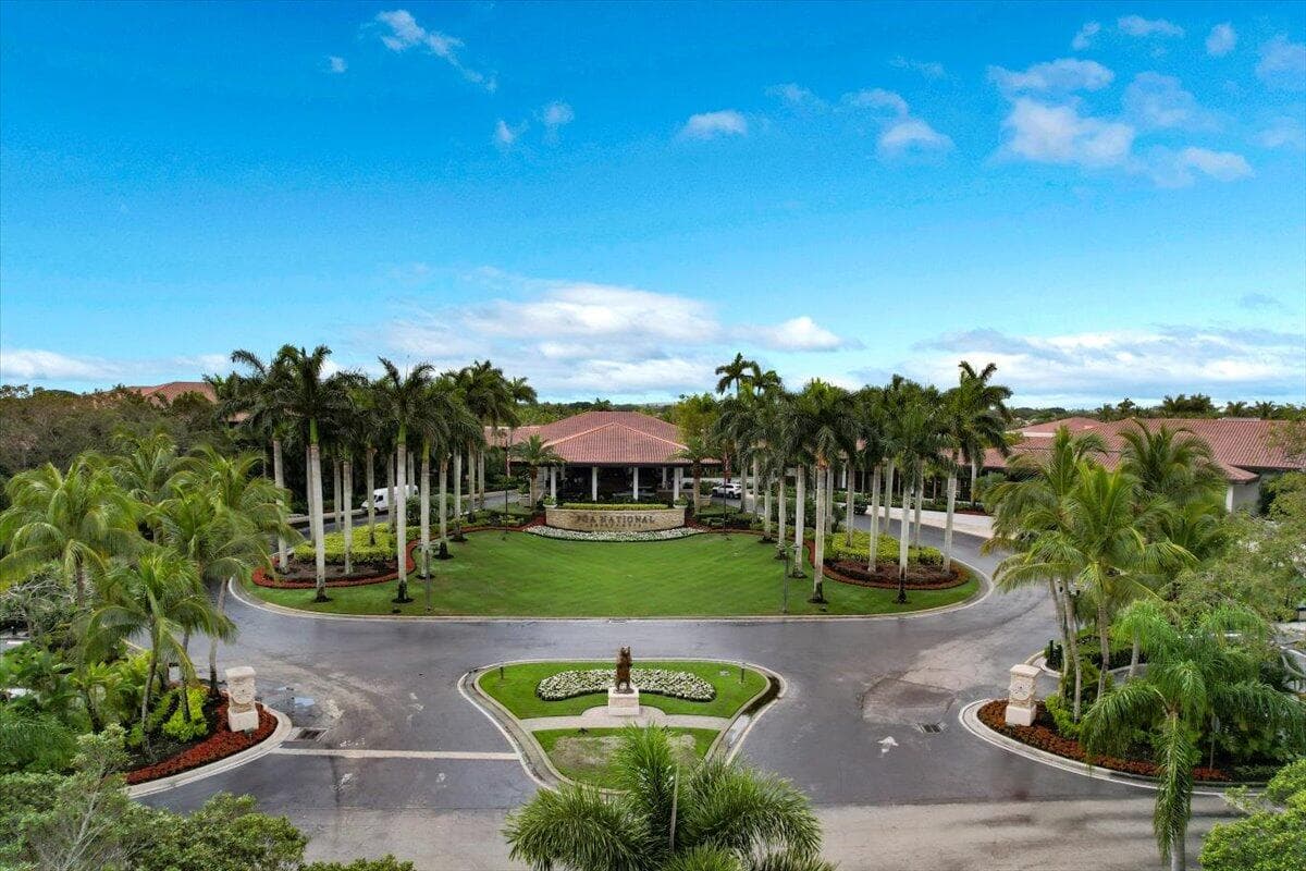 11 Dorchester Circle, Palm Beach Gardens, FL 33418 32