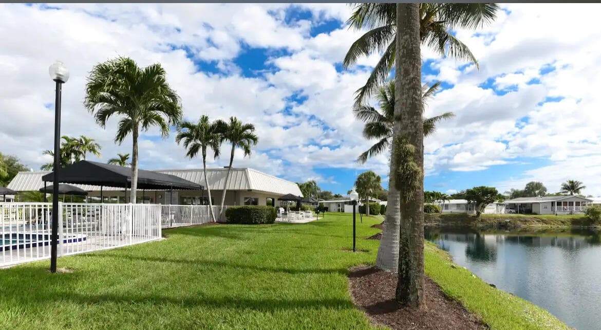 6730 NW 44th Way Lot T-18, Coconut Creek, FL 33073 32