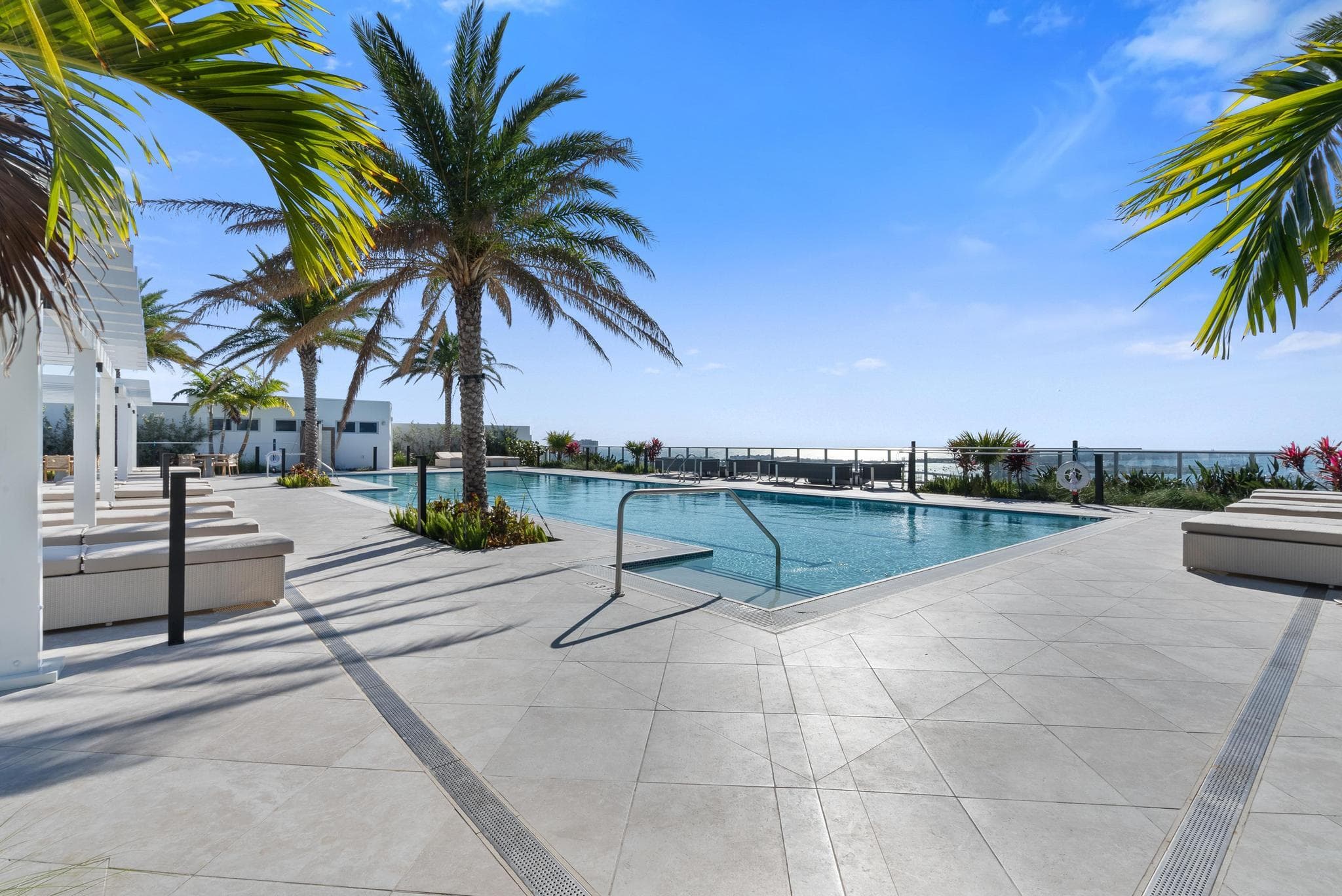 220 Lake Shore Drive 817, Lake Park, FL 33403 20