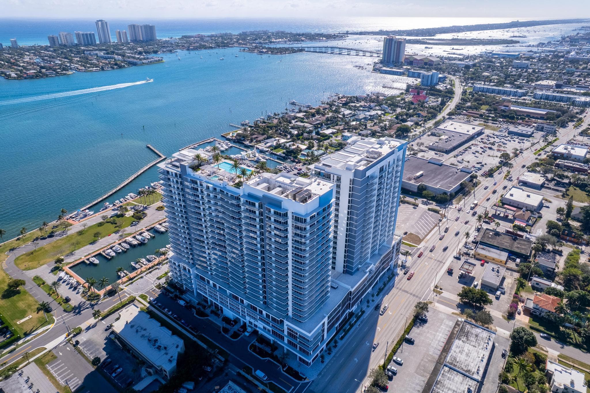 220 Lake Shore Drive 817, Lake Park, FL 33403 25