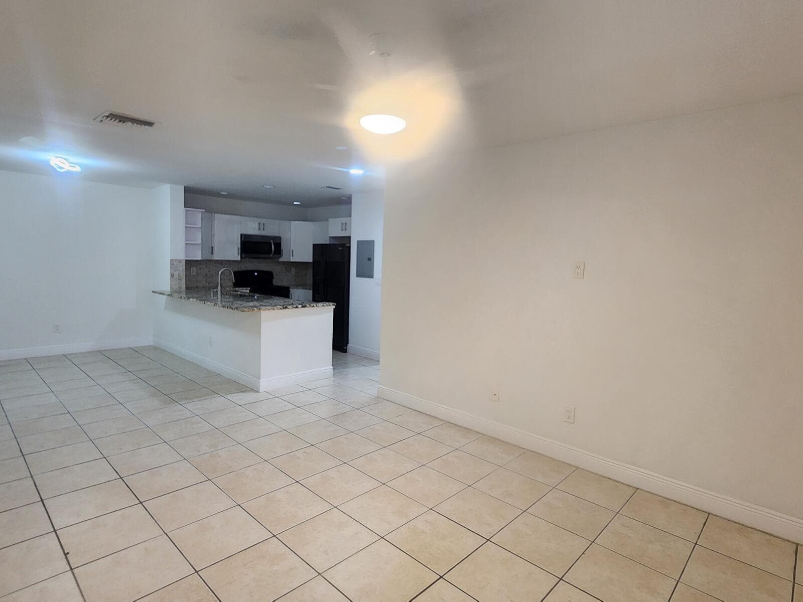 6013 10th Avenue N 208, Greenacres, FL 33463 2