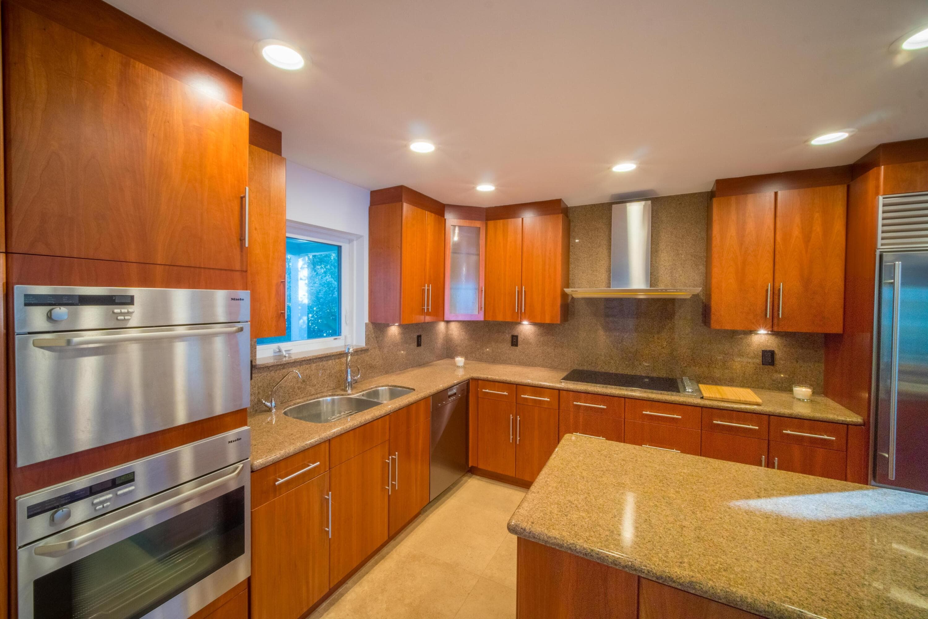 4000 S Ocean Boulevard, Lantana, FL 33462 9