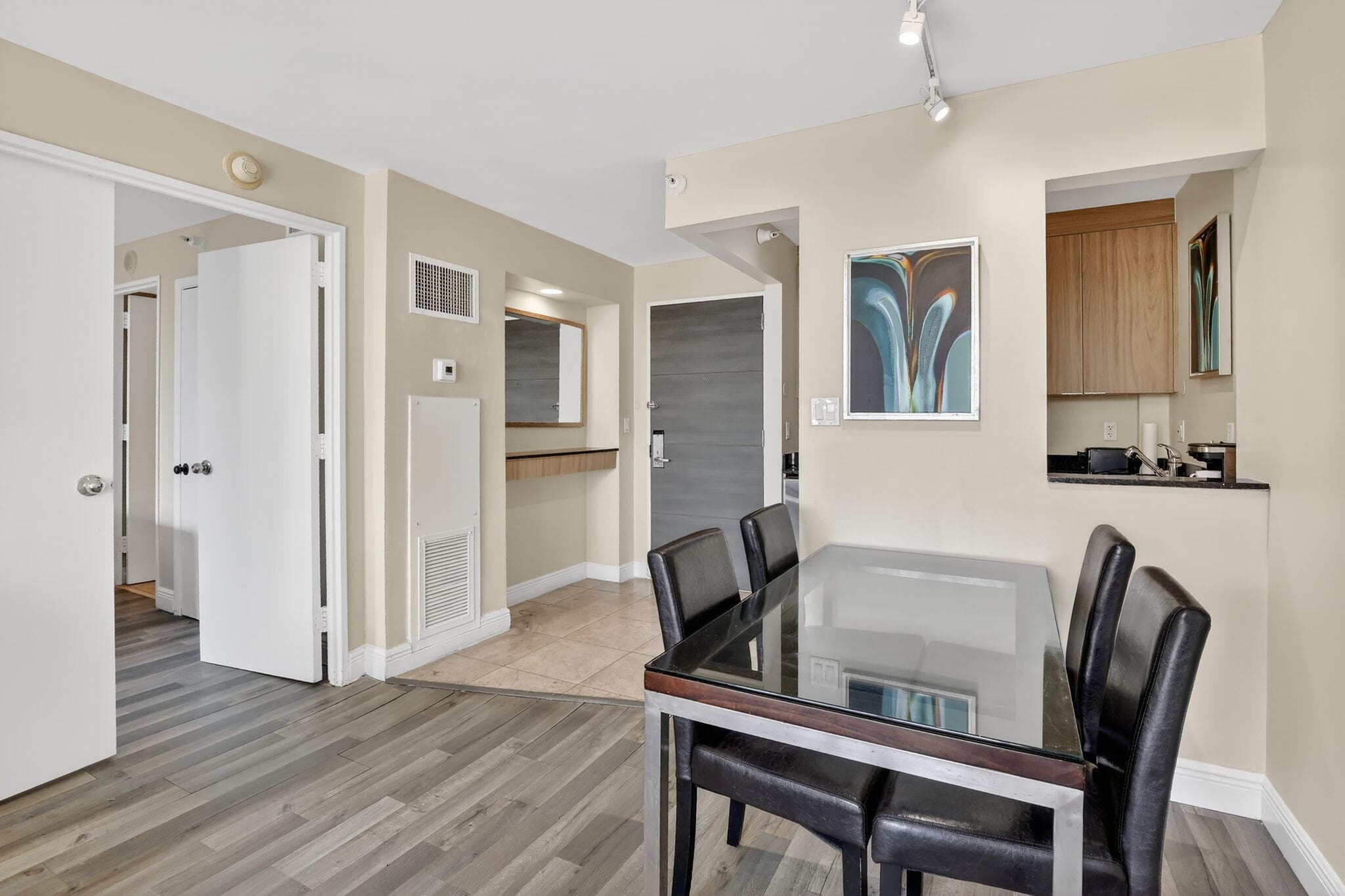 2670 E Sunrise Boulevard 320, Fort Lauderdale, FL 33304 8