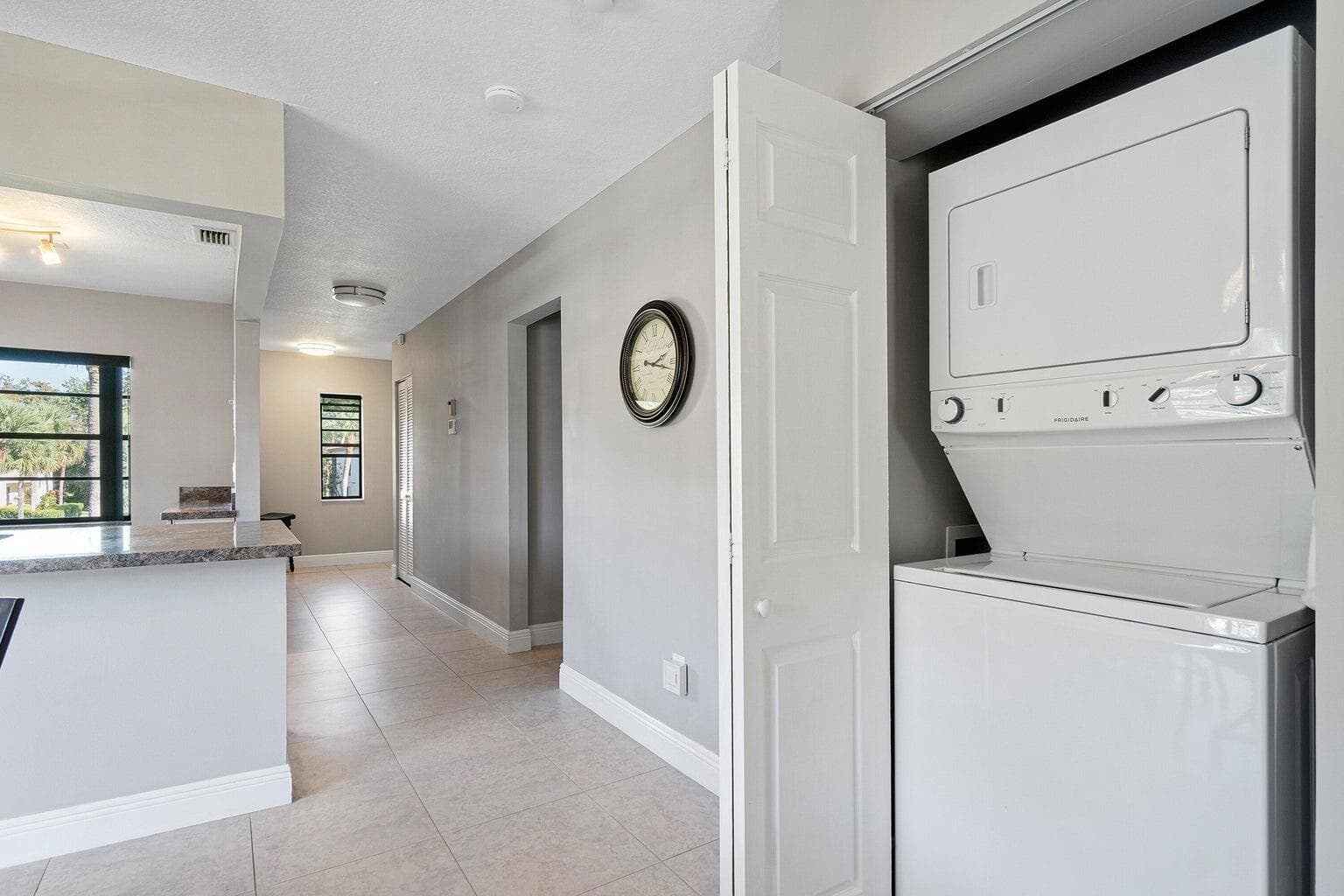 21863 Arriba Real 8-k, Boca Raton, FL 33433 19
