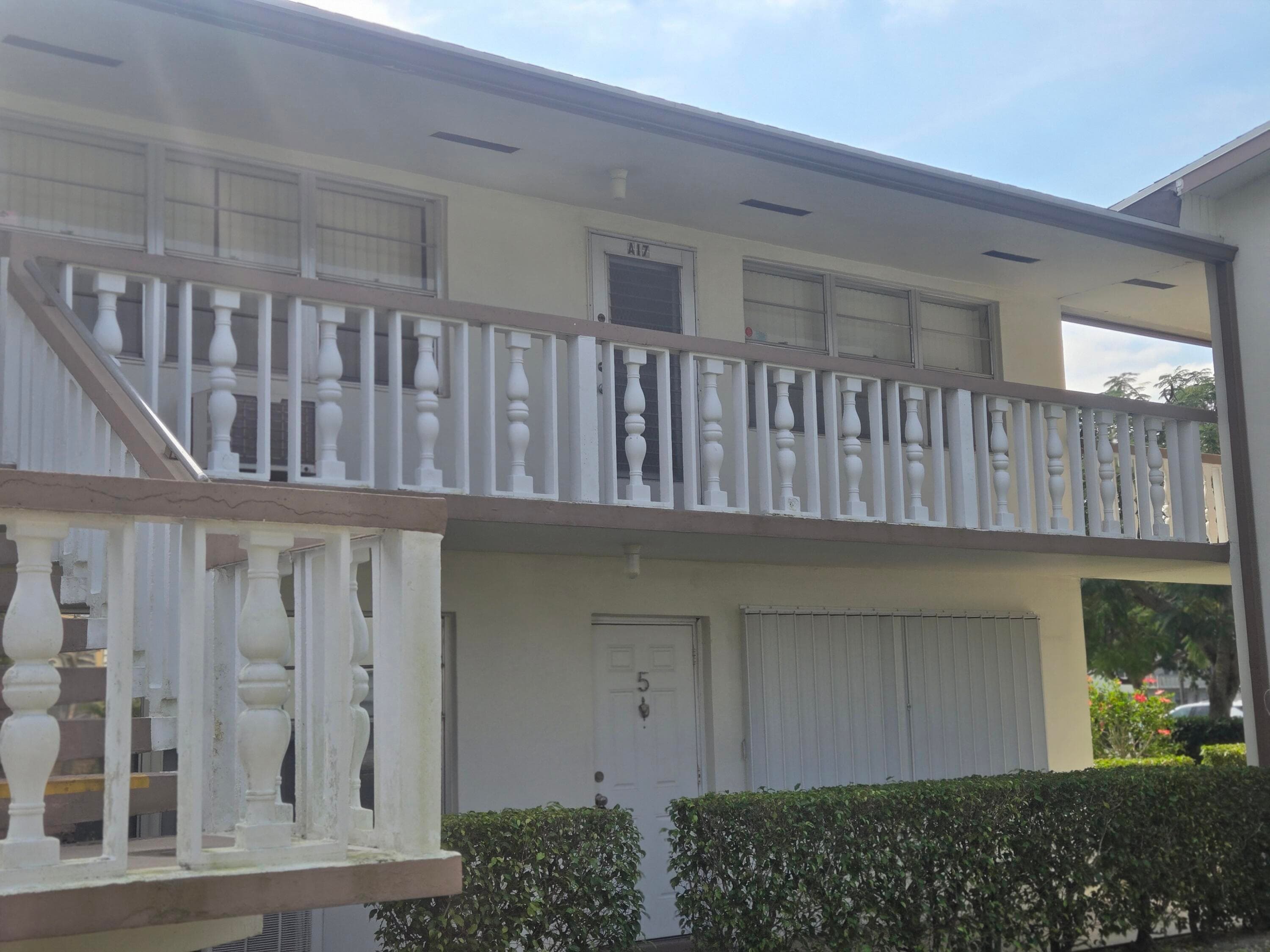 17 Cambridge A, West Palm Beach, FL 33417 3