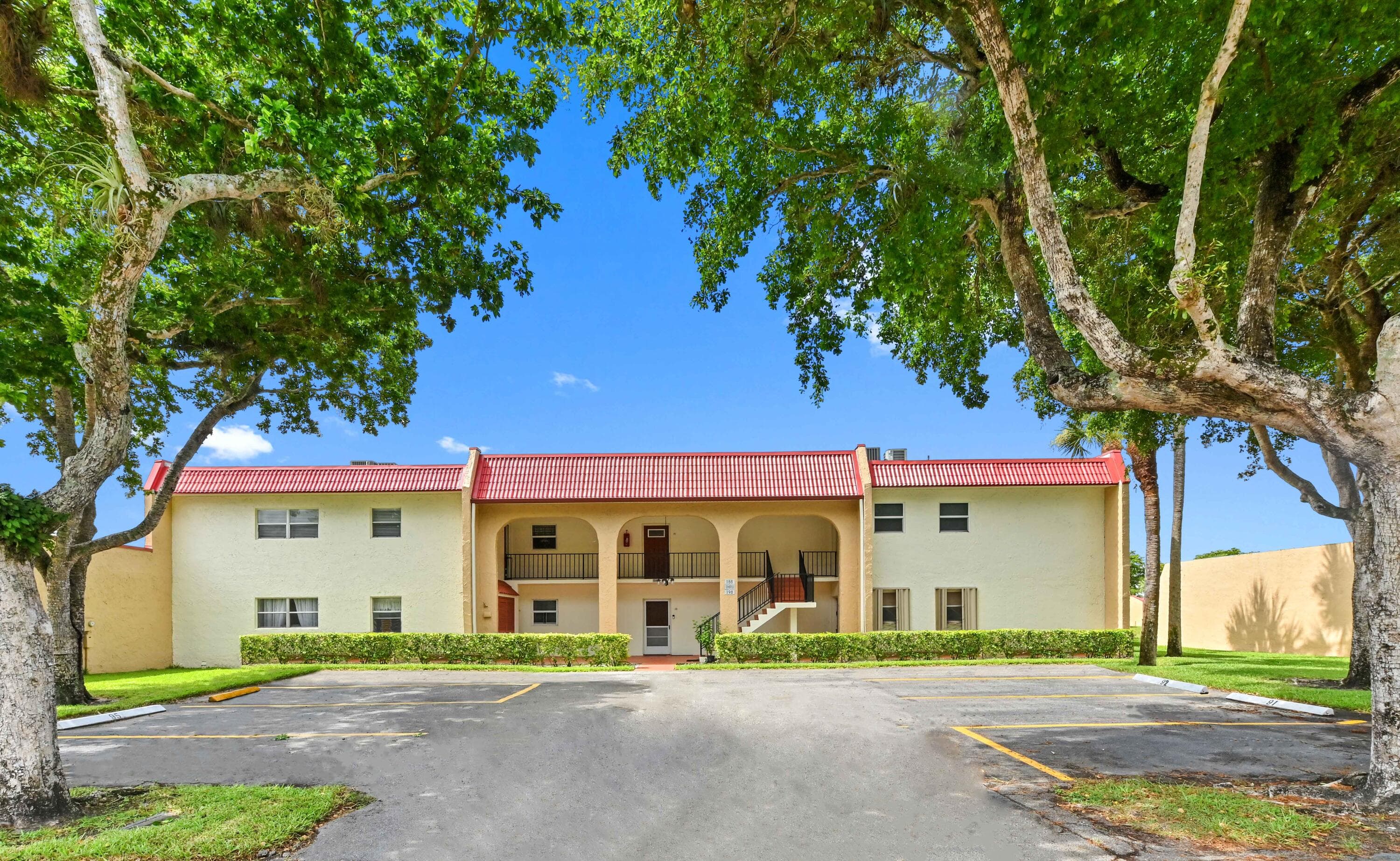 198 Lake Frances Drive, West Palm Beach, FL 33411 2