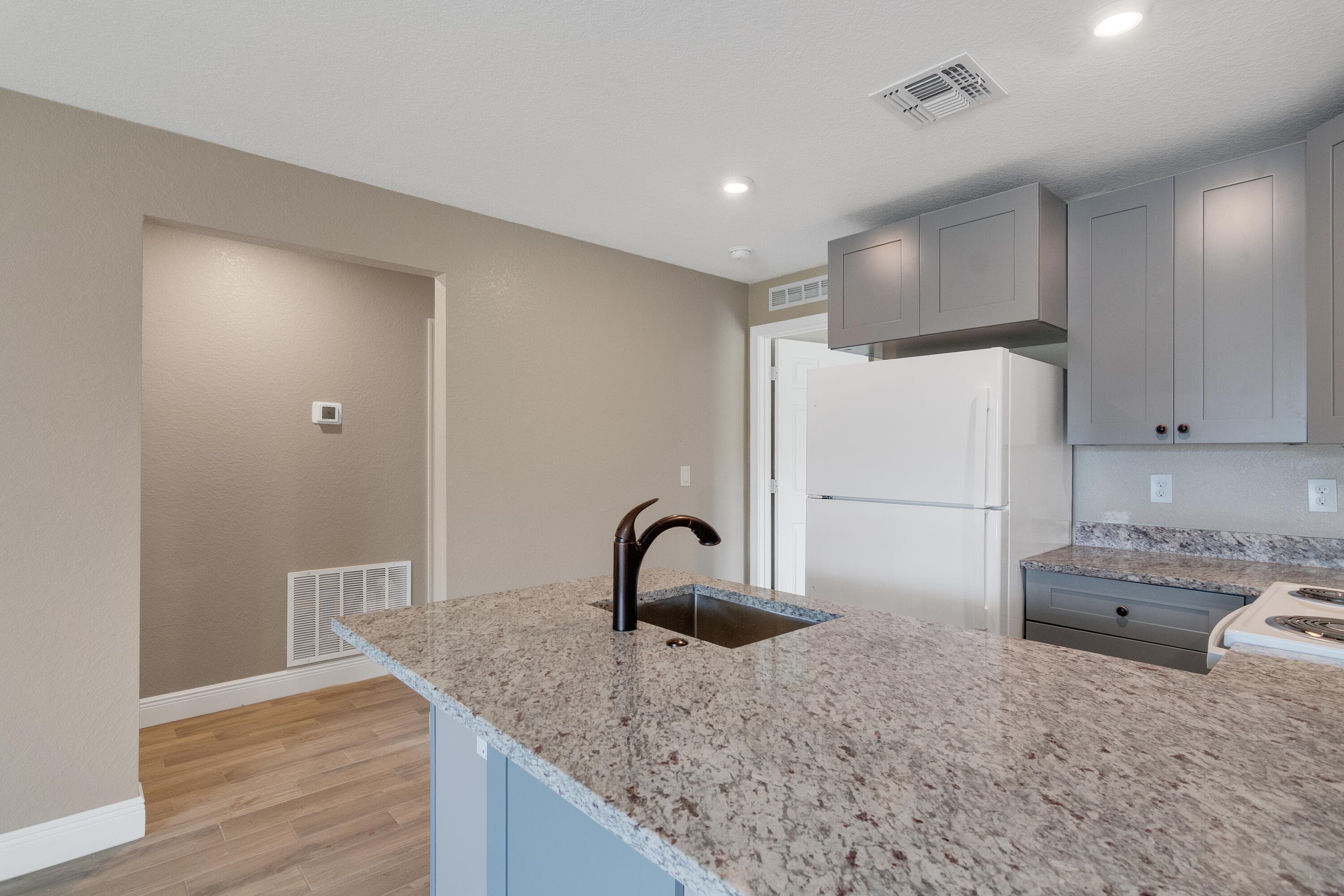 1405 Avenue G Apt A, Fort Pierce, FL 34950 10