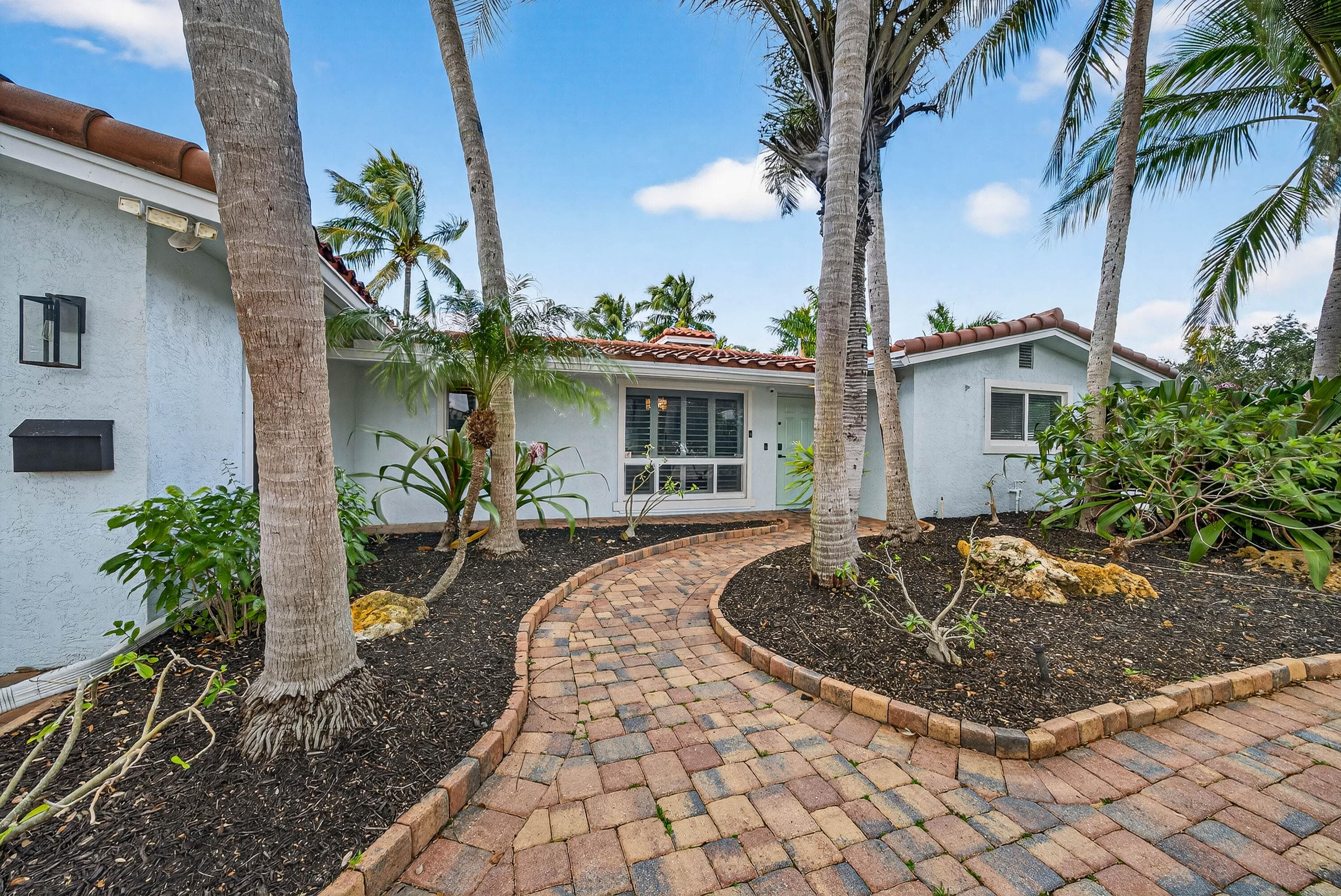 2081 NE 25th Street, Lighthouse Point, FL 33064 5