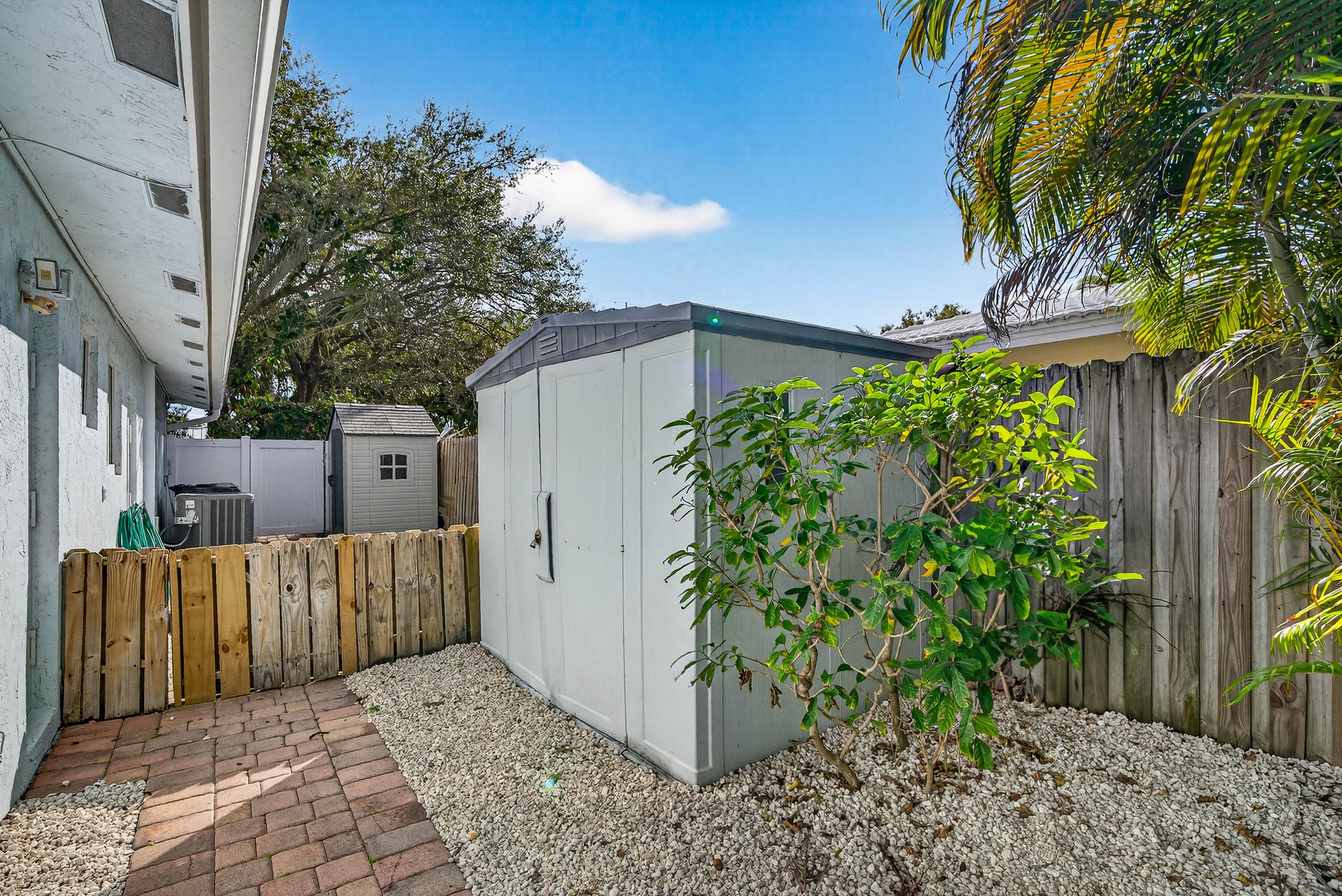 2081 NE 25th Street, Lighthouse Point, FL 33064 43