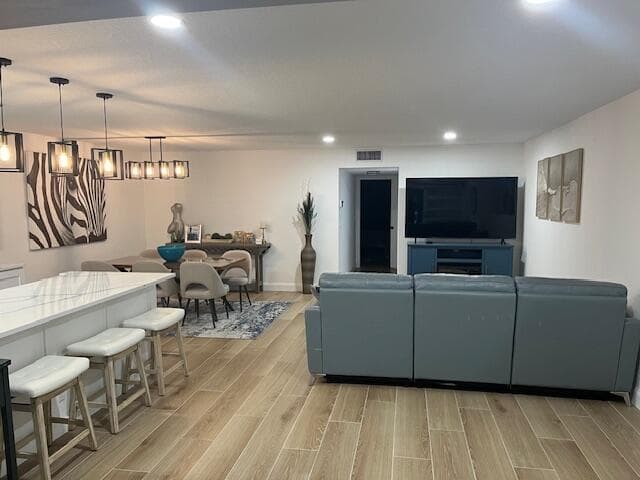 1157 S Drive Circle C, Delray Beach, FL 33445 7