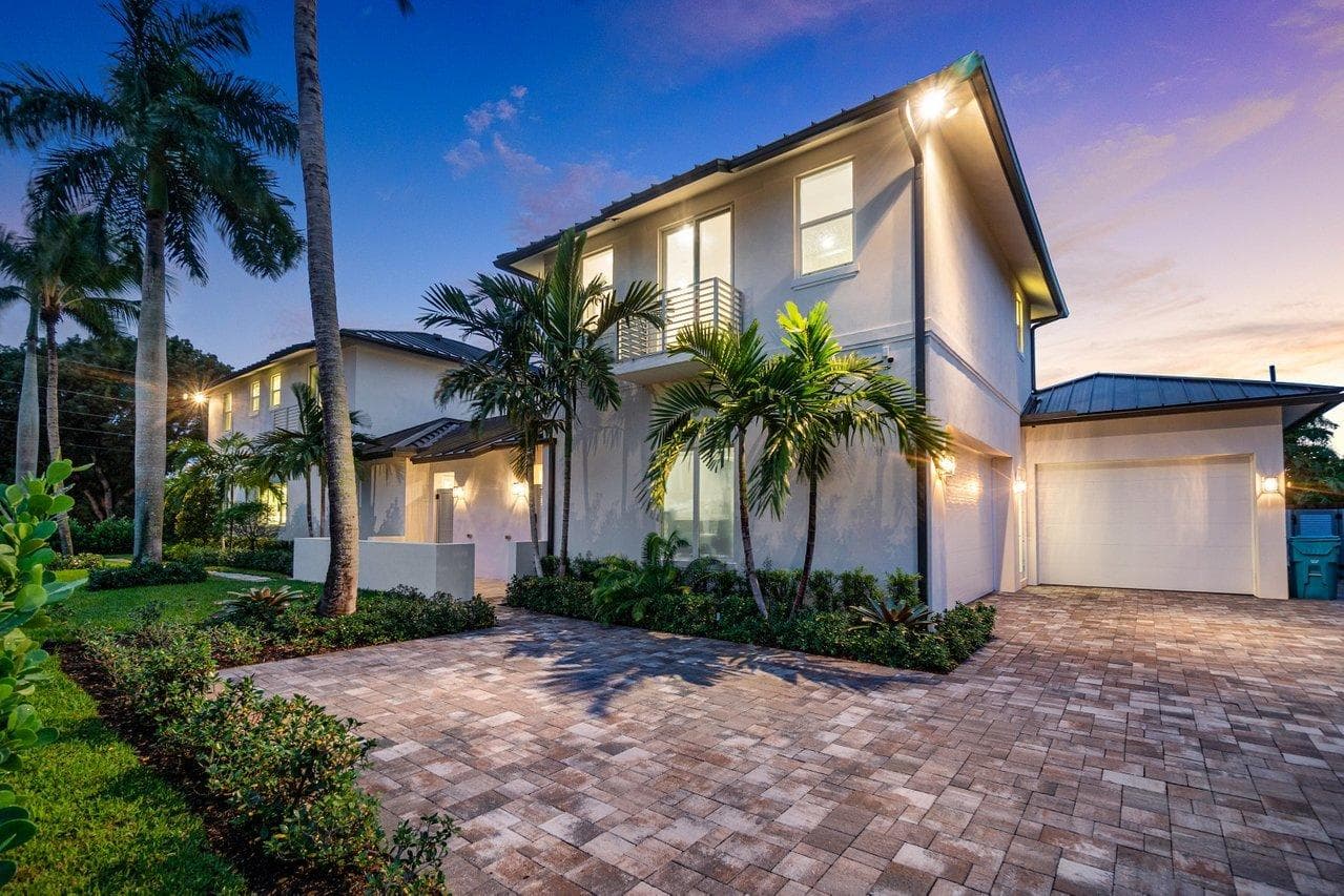 217 Gulfstream Boulevard, Boynton Beach, FL 33435 2