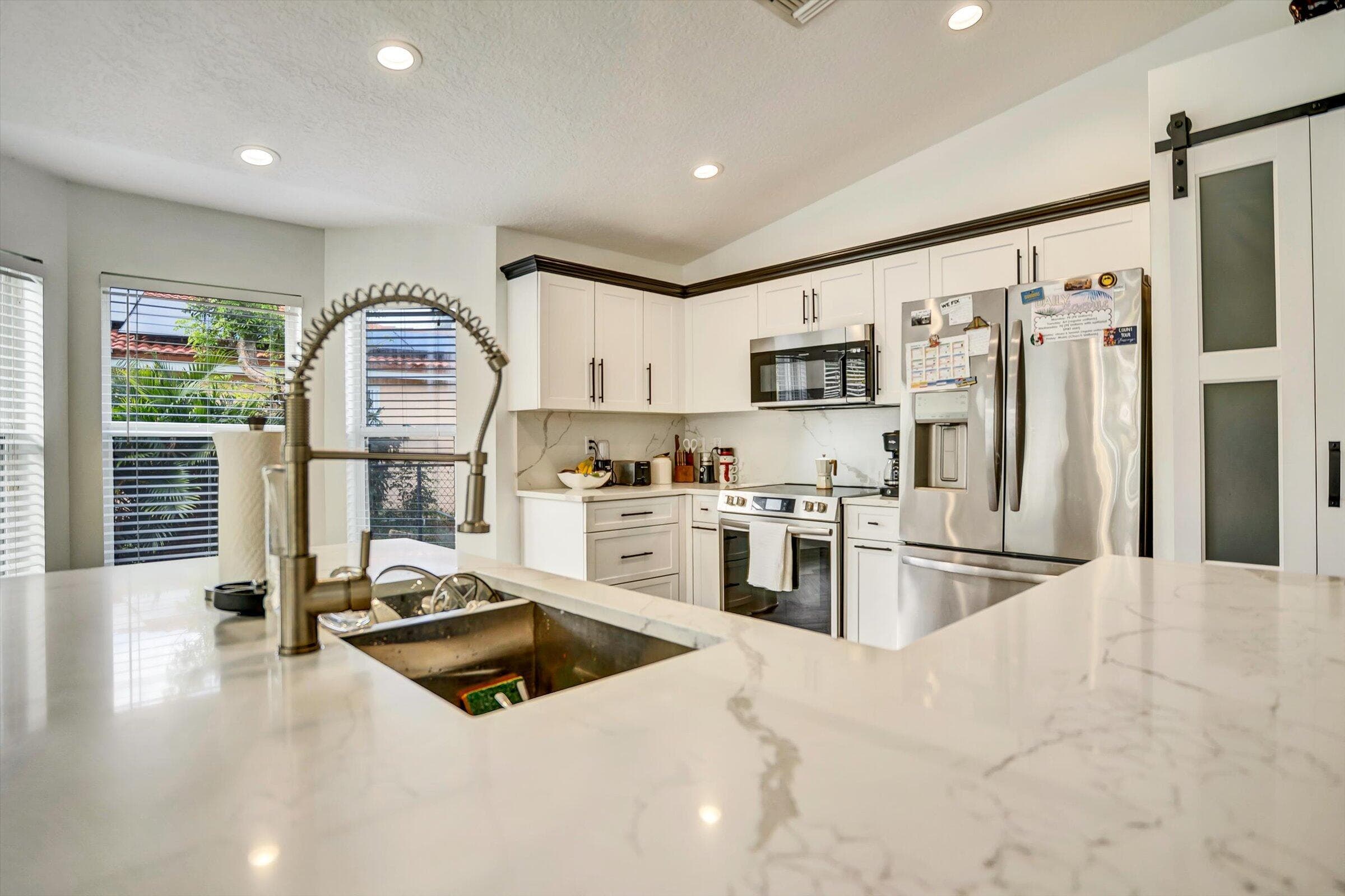 112 Cocoplum Circle, Royal Palm Beach, FL 33411 34