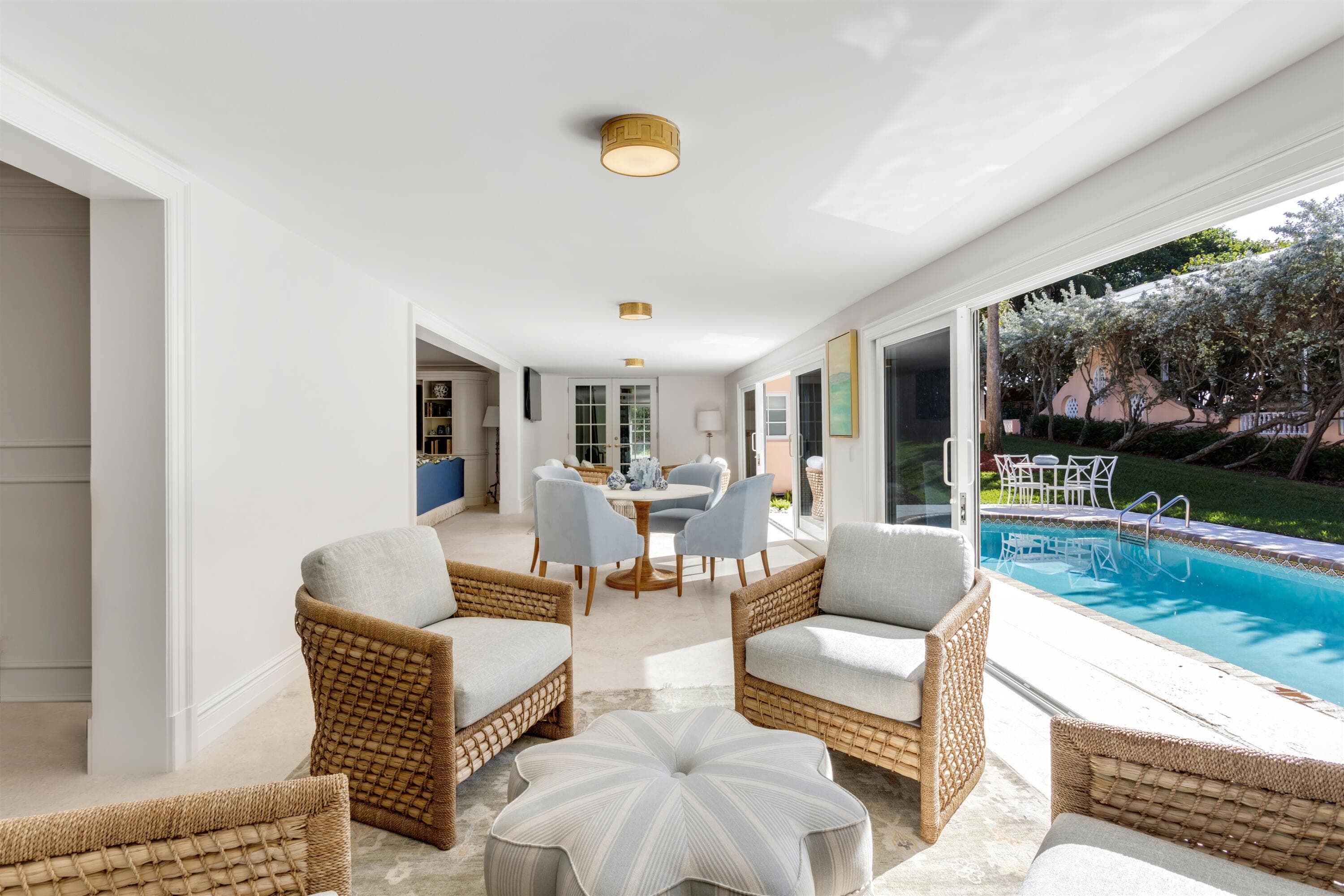 124 Woodbridge Road, Palm Beach, FL 33480 17