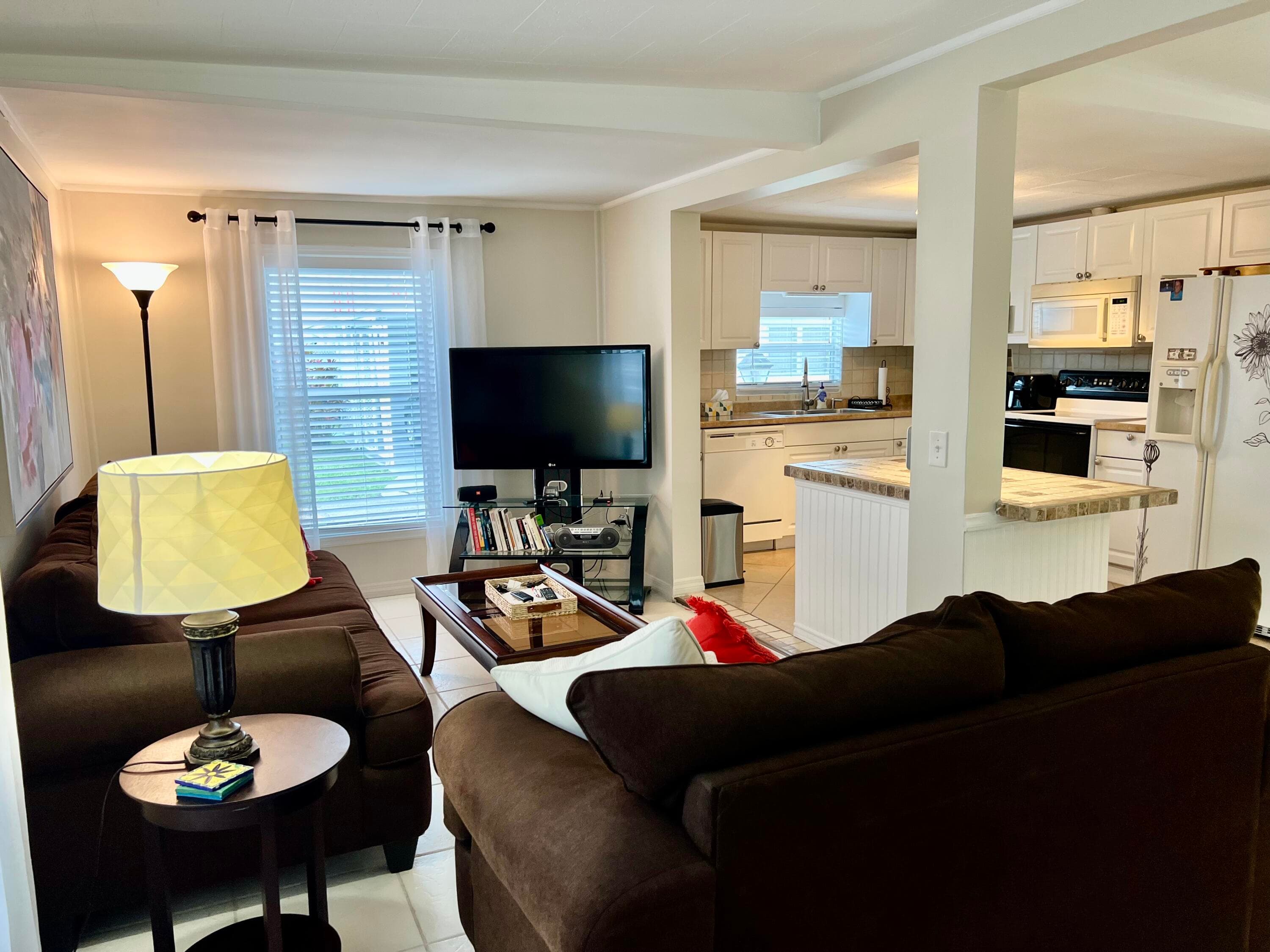 3325 South Street, Hollywood, FL 33021 5