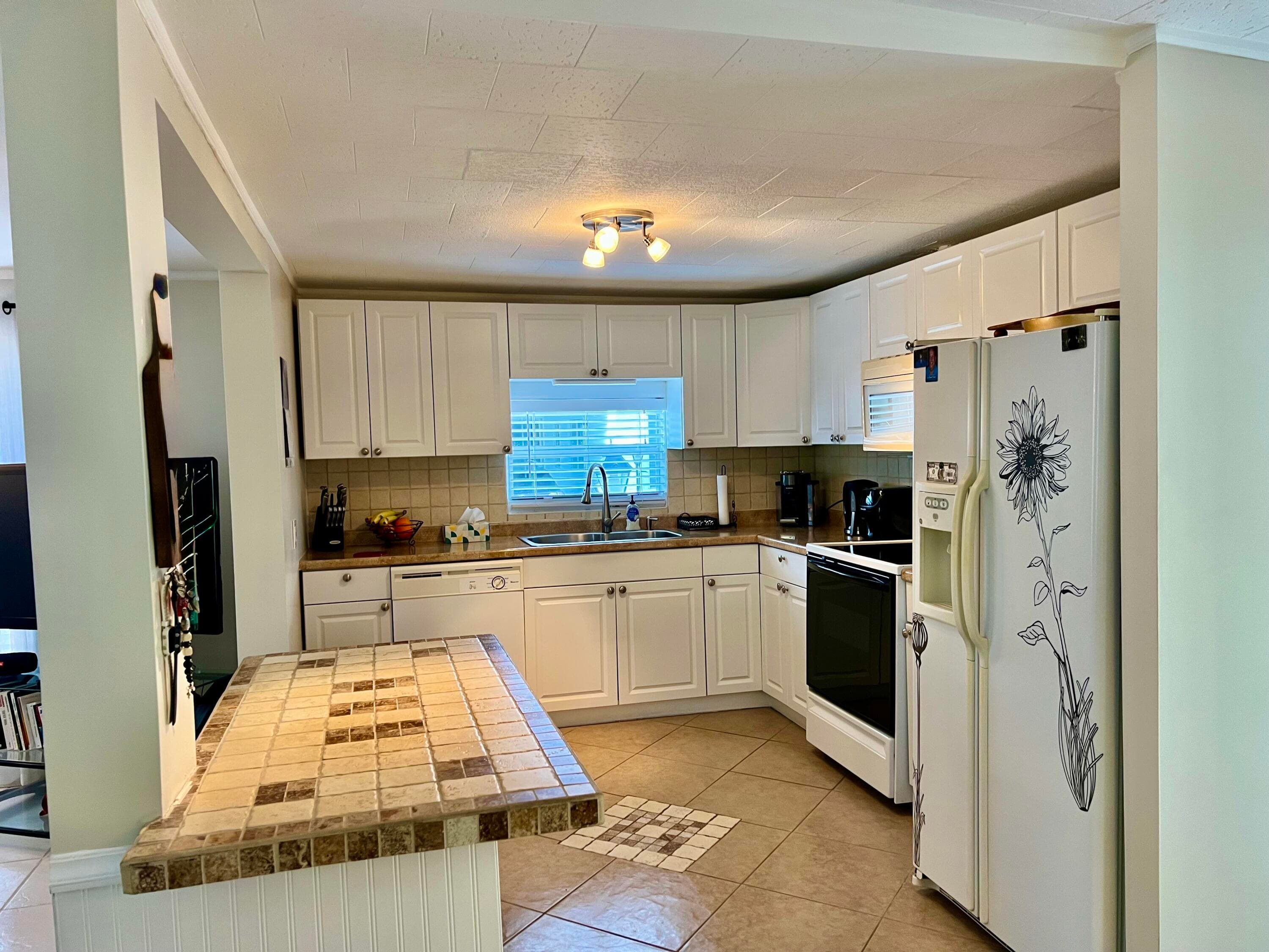 3325 South Street, Hollywood, FL 33021 10