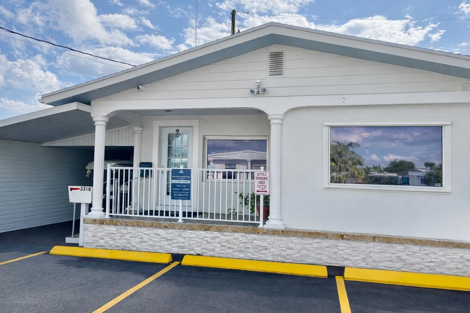 3325 South Street, Hollywood, FL 33021 35