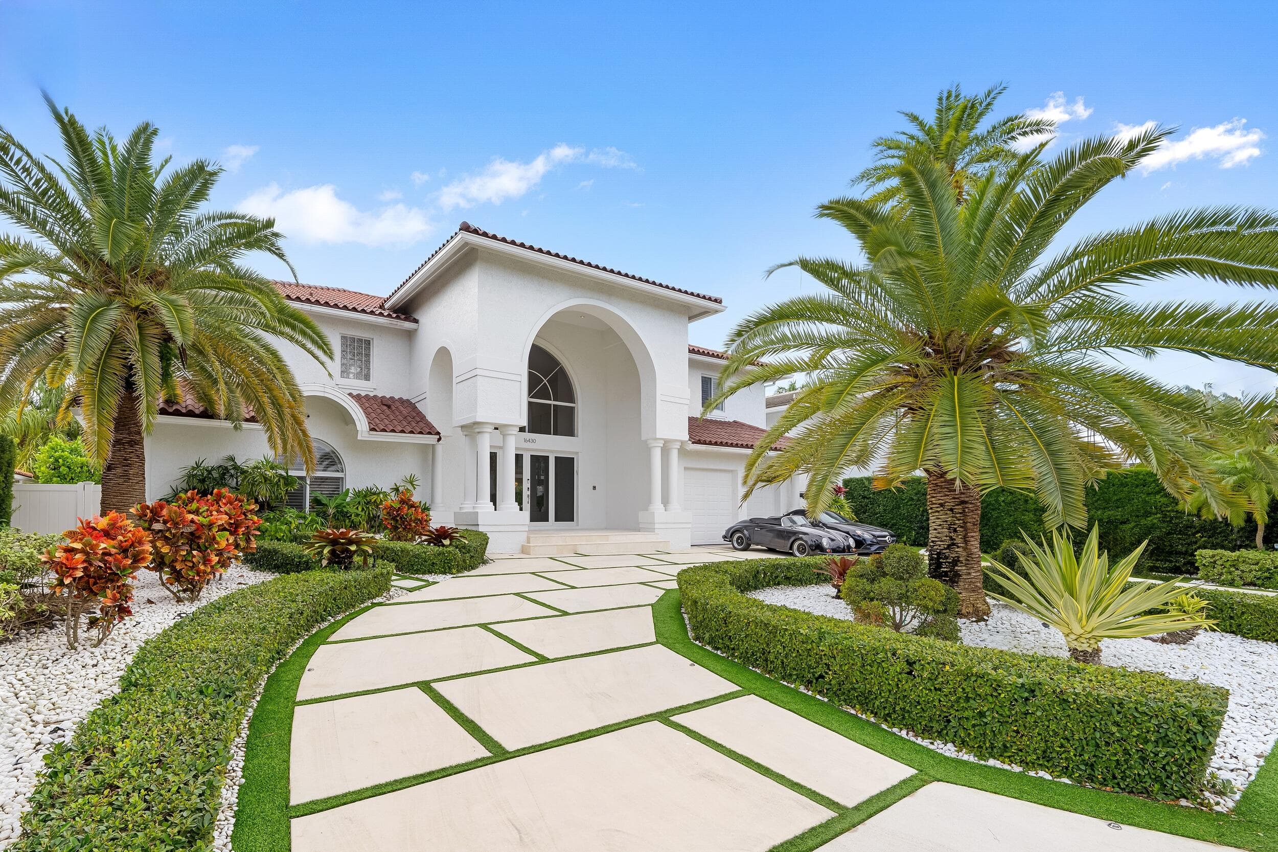 16430 NE 30th Avenue, North Miami Beach, FL 33160 65