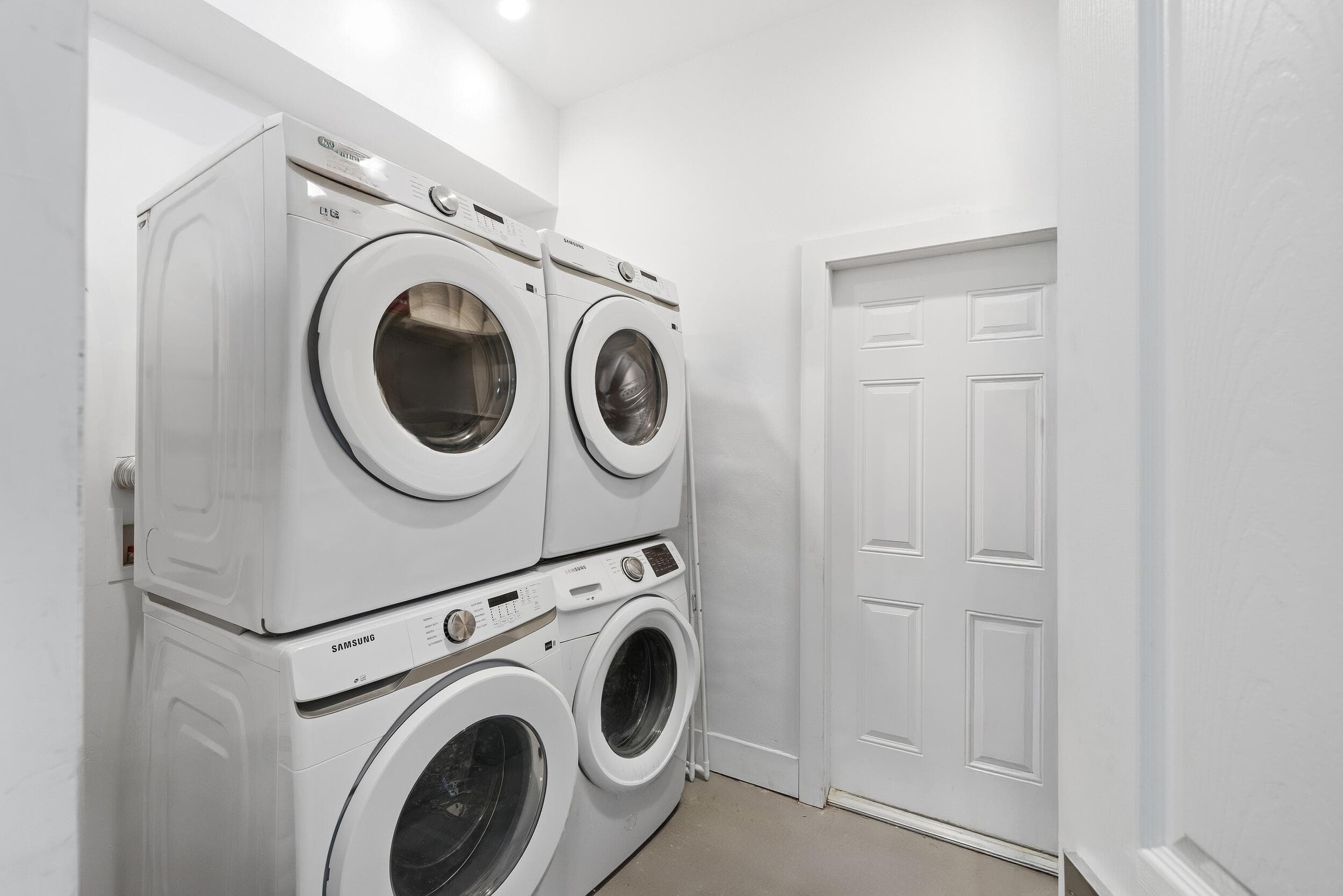 16430 NE 30th Avenue, North Miami Beach, FL 33160 50