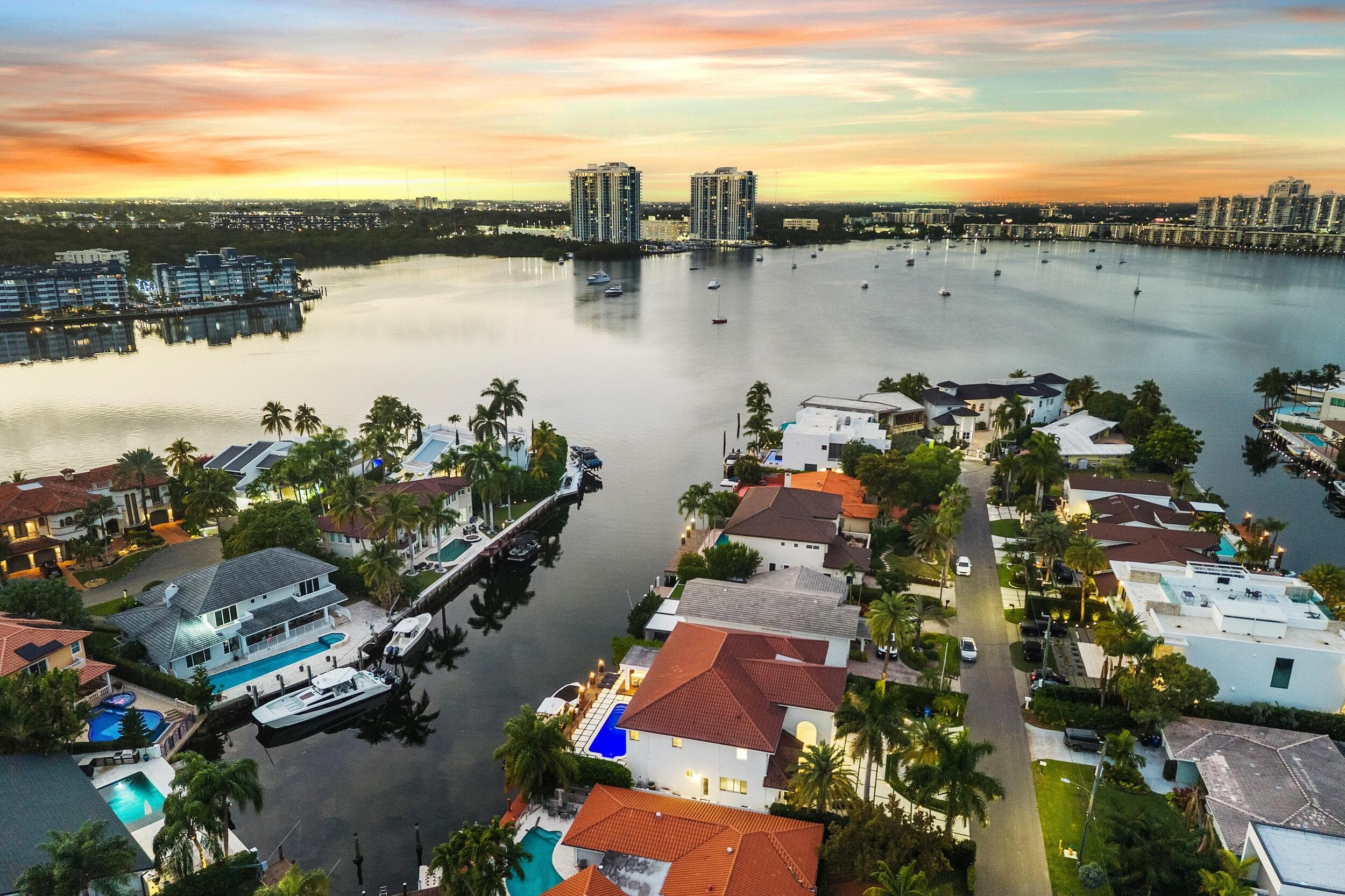 16430 NE 30th Avenue, North Miami Beach, FL 33160 68