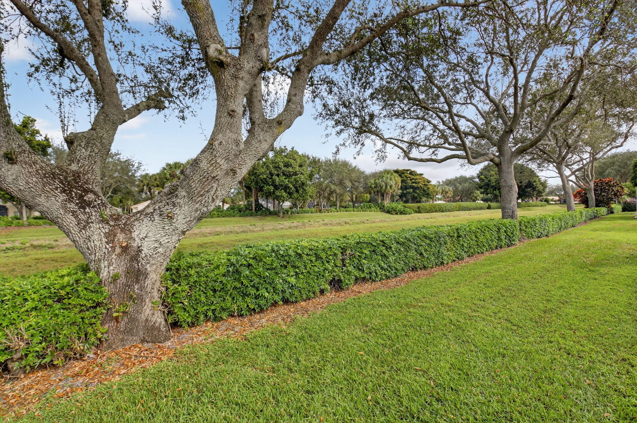 6877 Castlemaine Avenue, Boynton Beach, FL 33437 33