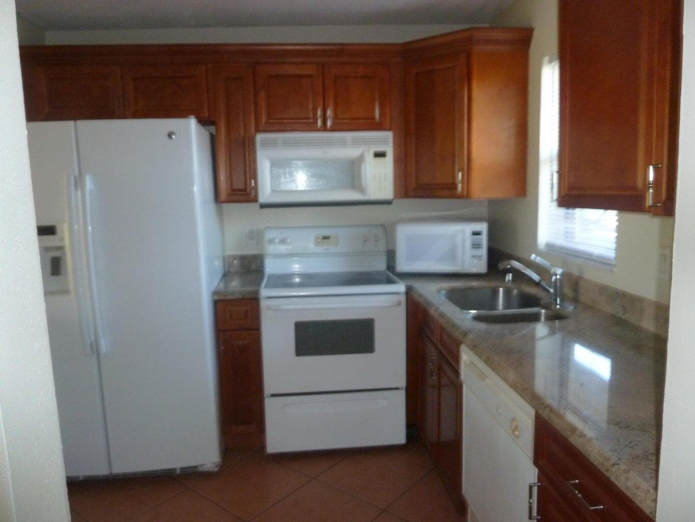 9355 SW 8th Street 103, Boca Raton, FL 33428 3